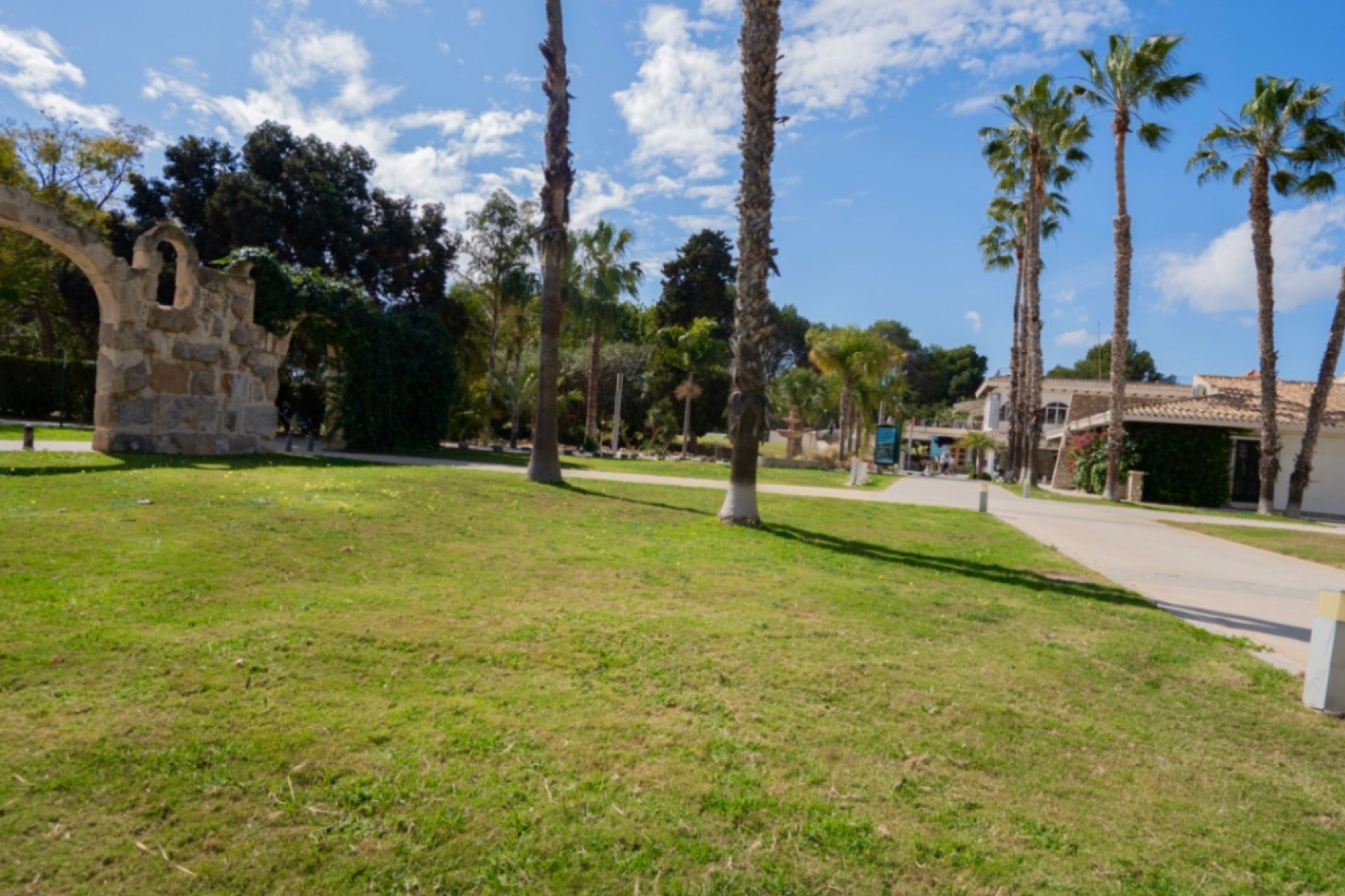 Återförsäljning - Apartment -
Orihuela - Inland
