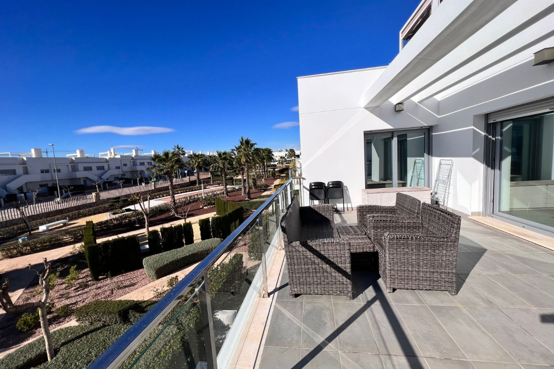 Återförsäljning - Apartment -
Orihuela - Inland