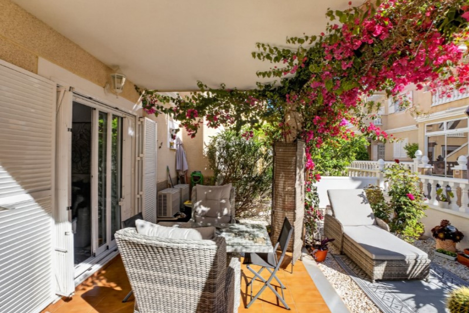Återförsäljning - Apartment -
Orihuela - Inland