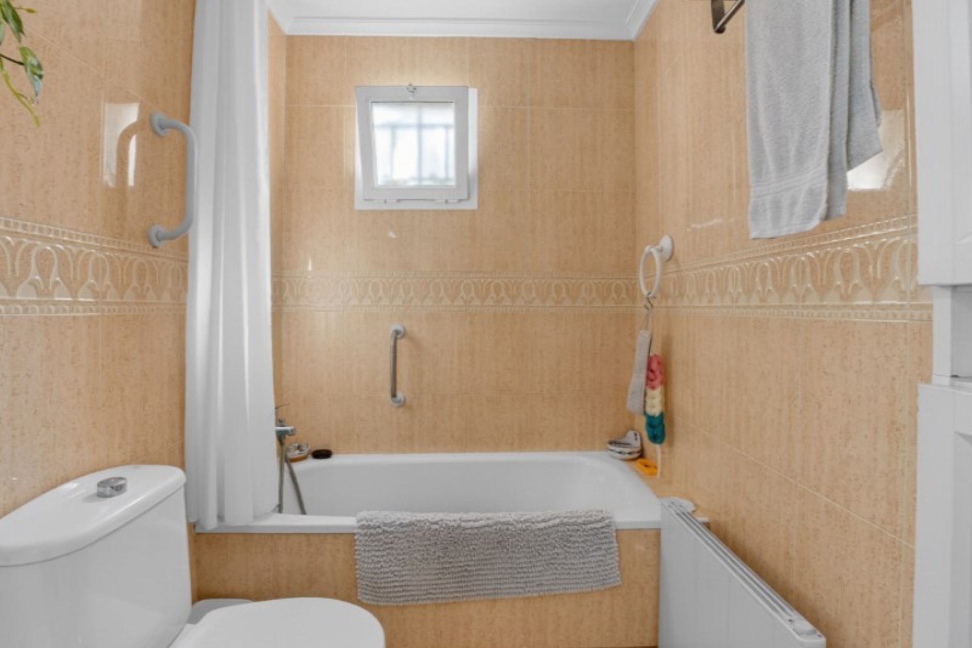 Återförsäljning - Apartment -
Orihuela - Inland
