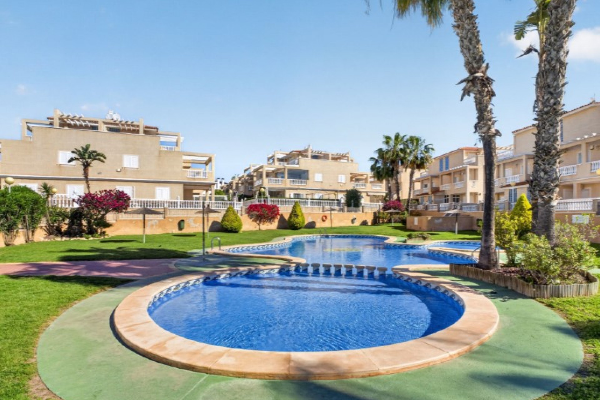 Återförsäljning - Apartment -
Orihuela - Inland