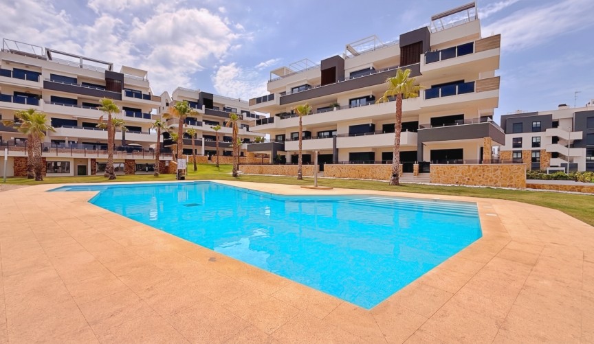 Återförsäljning - Apartment -
Orihuela - Inland