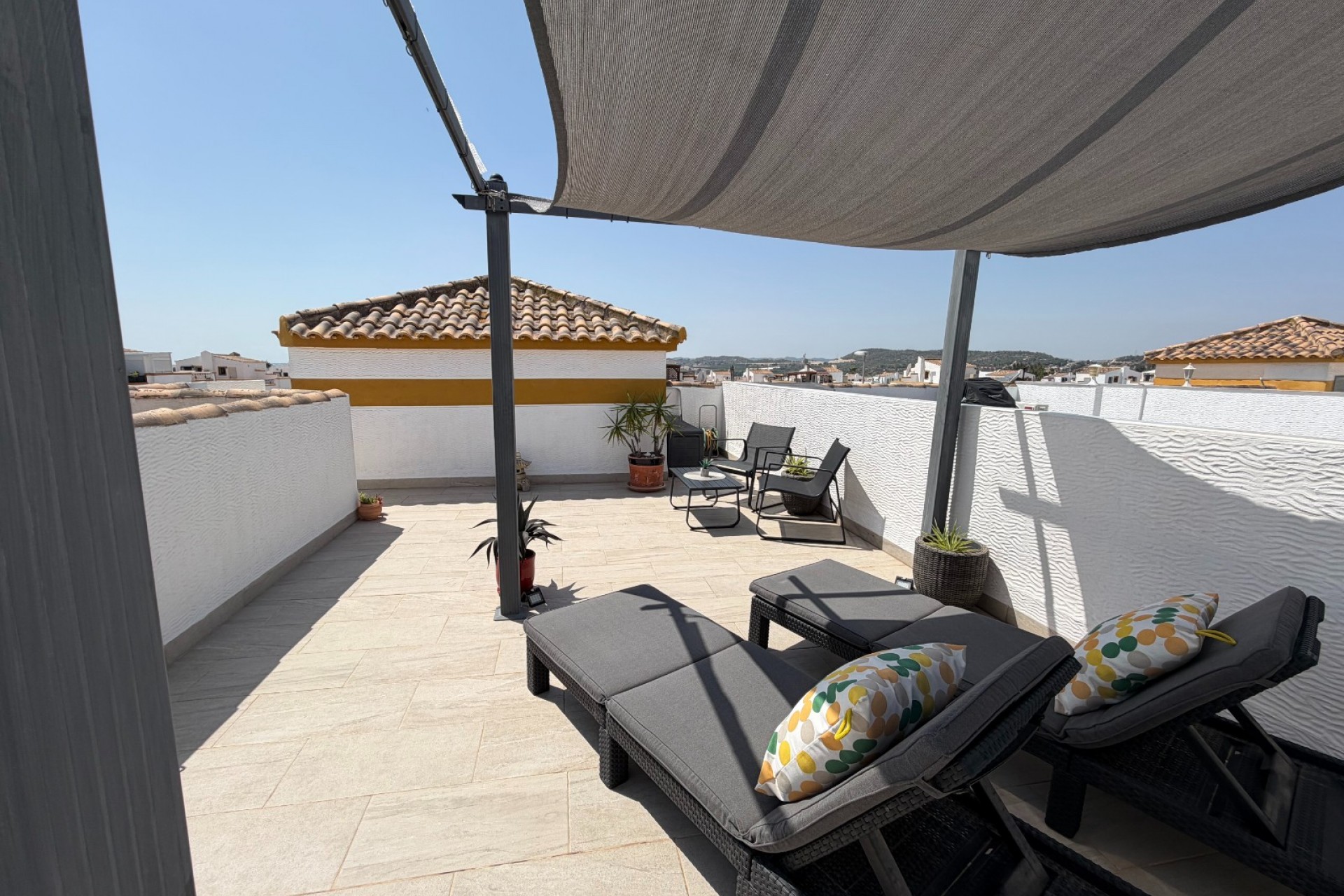 Återförsäljning - Apartment -
Orihuela - Inland
