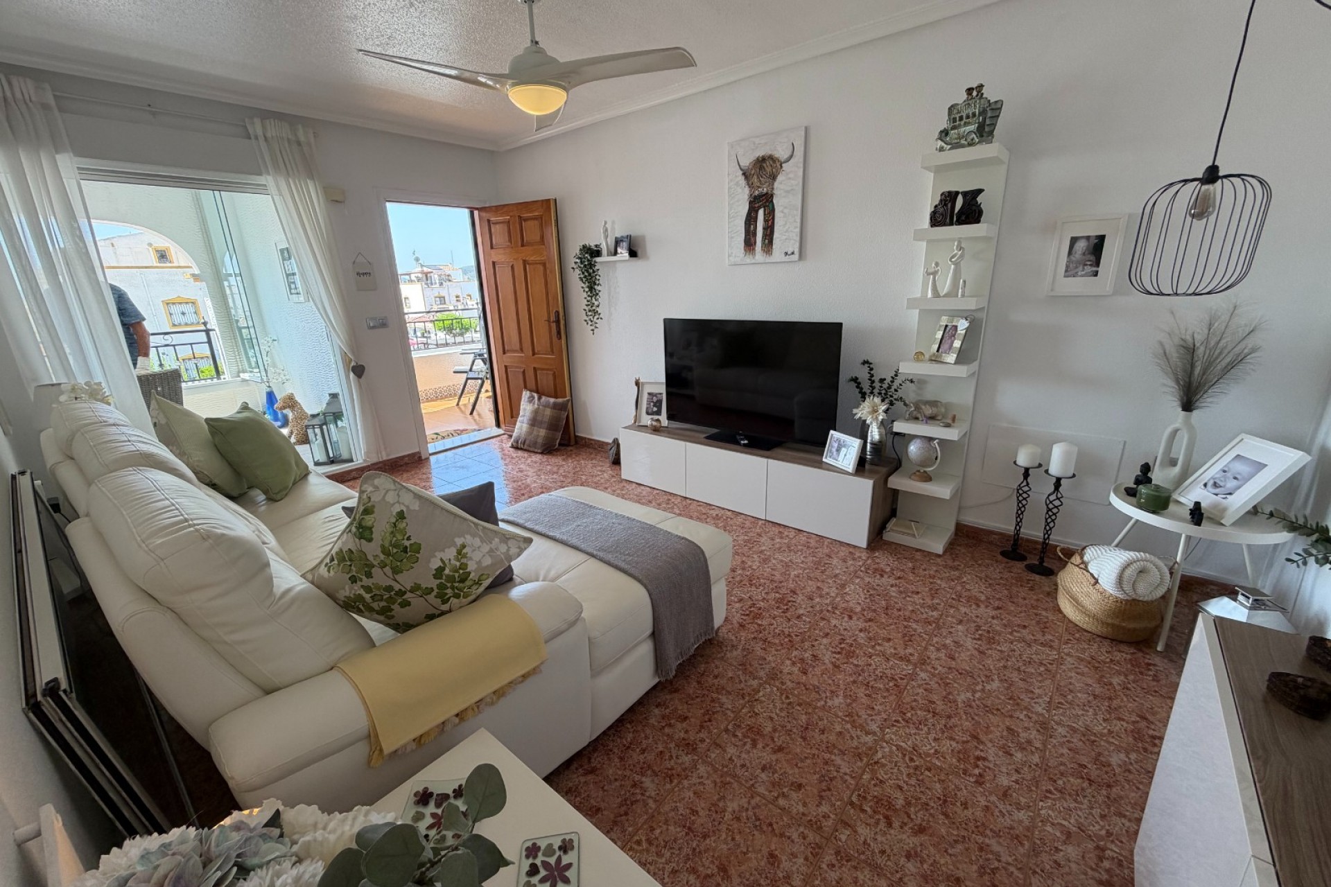 Återförsäljning - Apartment -
Orihuela - Inland