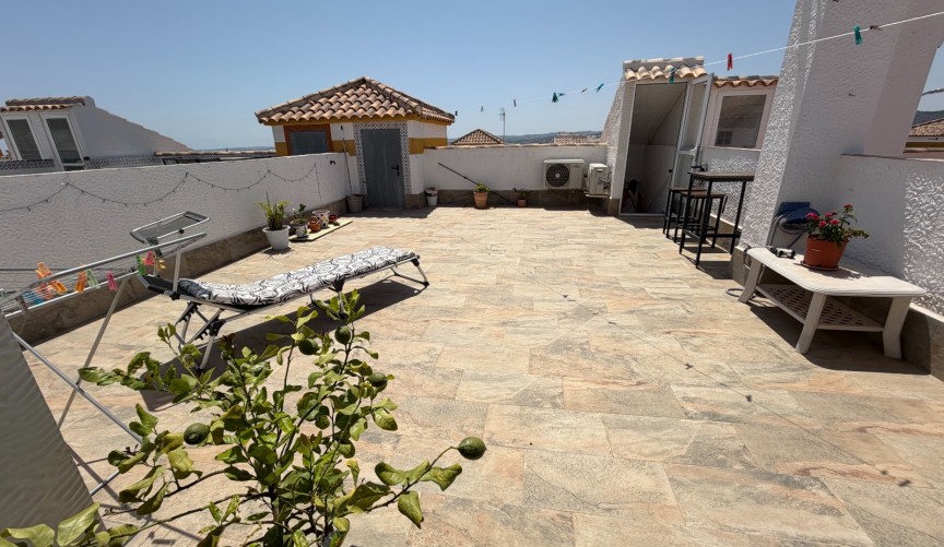 Återförsäljning - Apartment -
Orihuela - Inland