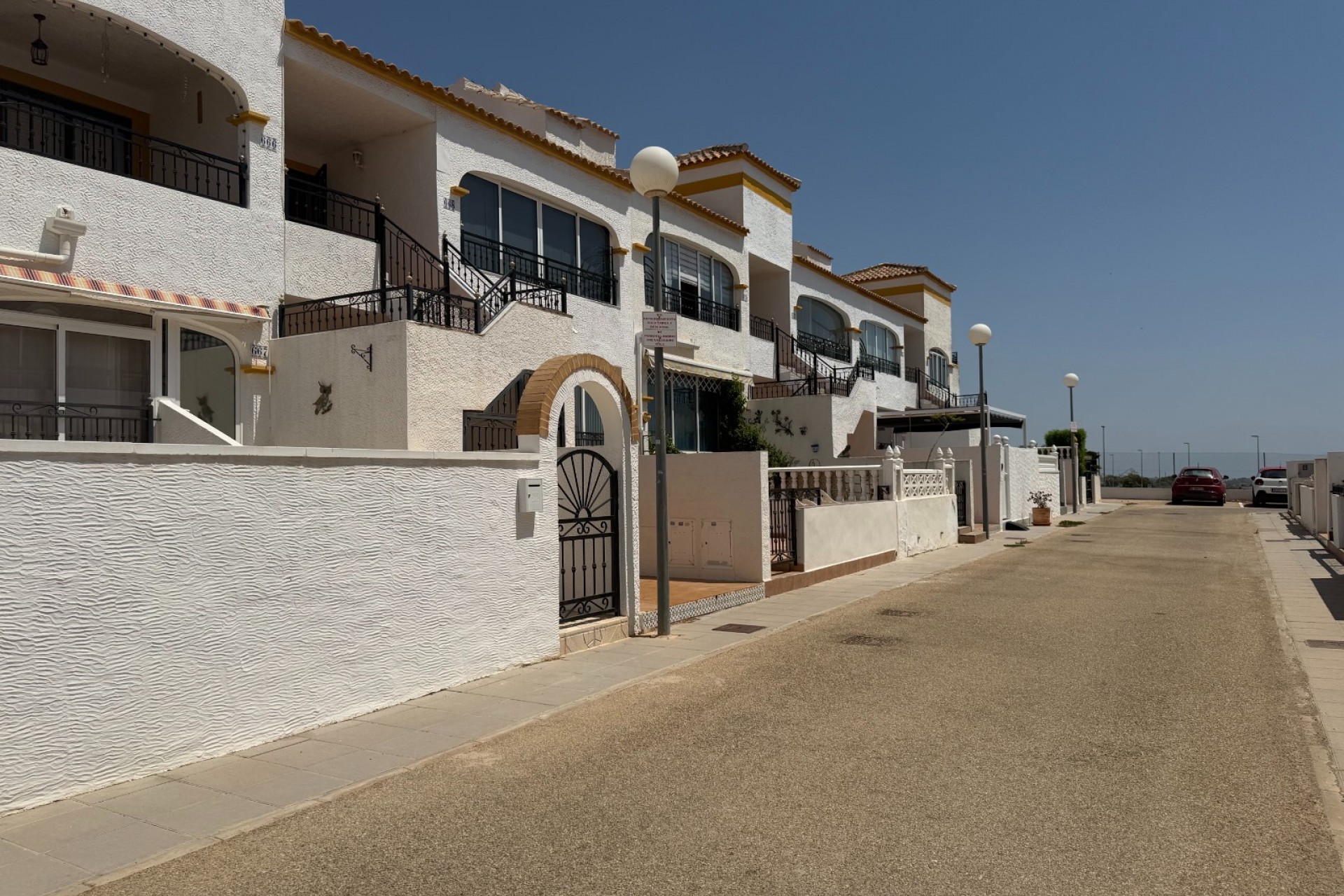 Återförsäljning - Apartment -
Orihuela - Inland