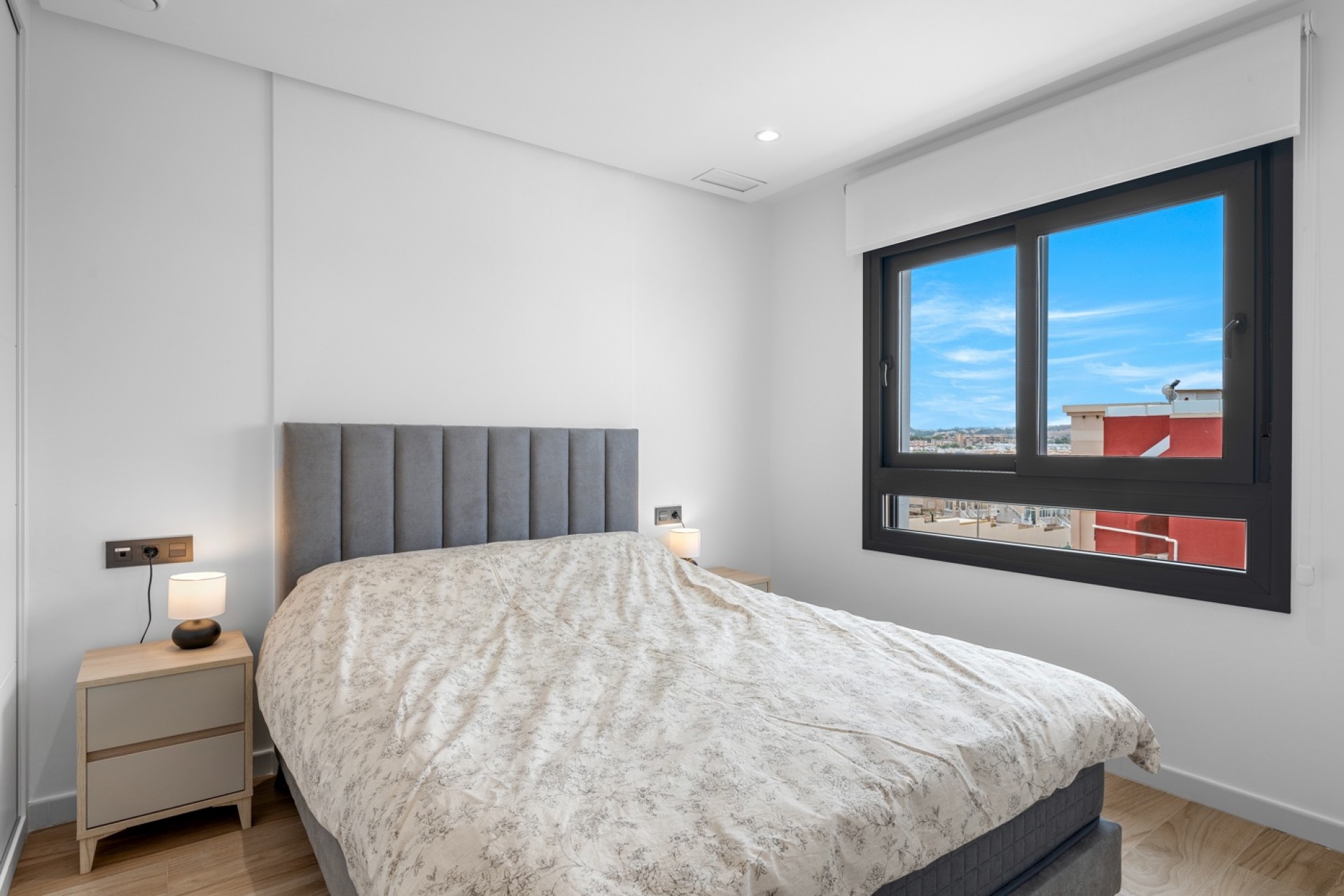 Återförsäljning - Apartment -
Orihuela - Inland