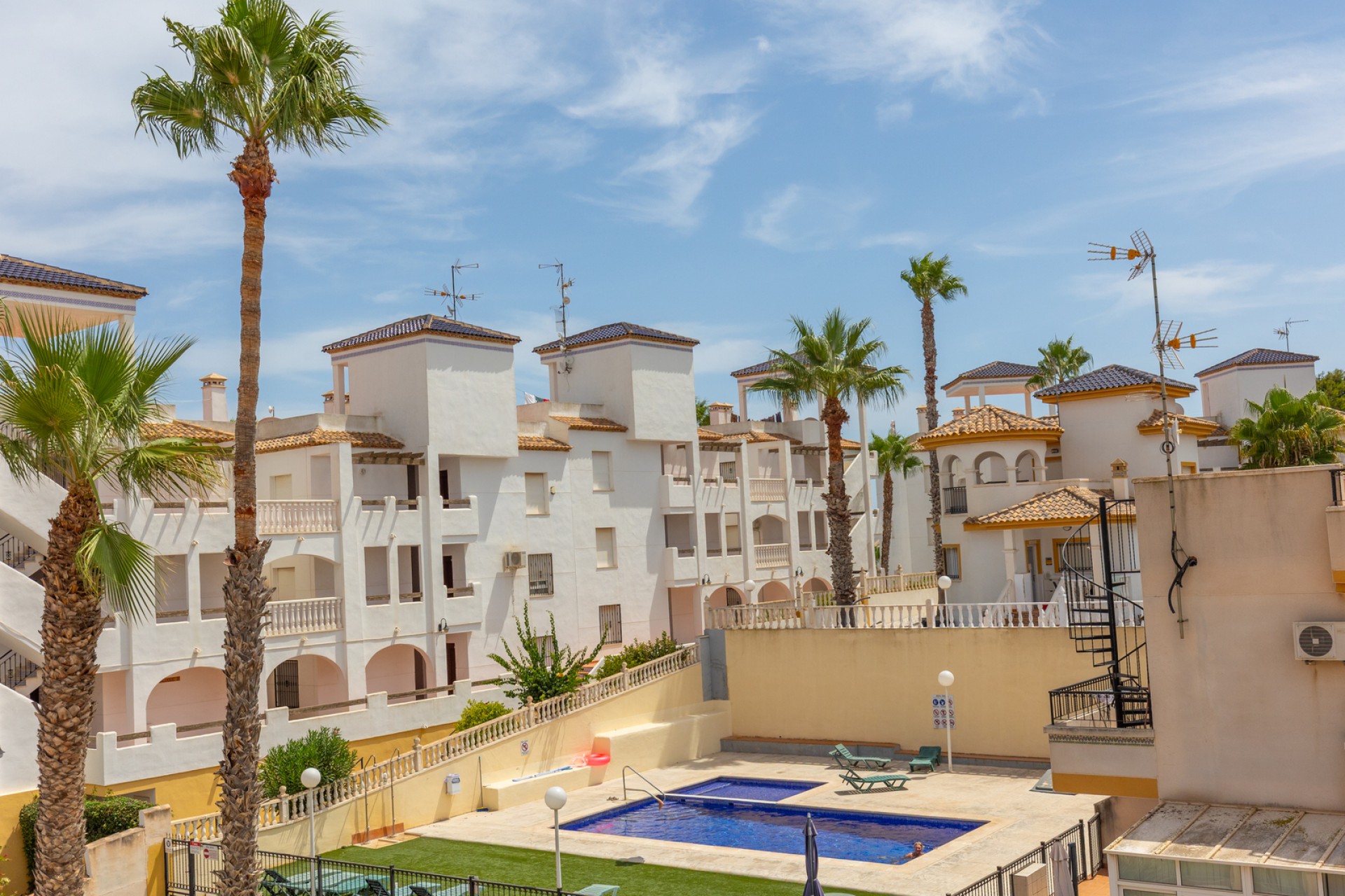 Återförsäljning - Apartment -
Orihuela - Inland