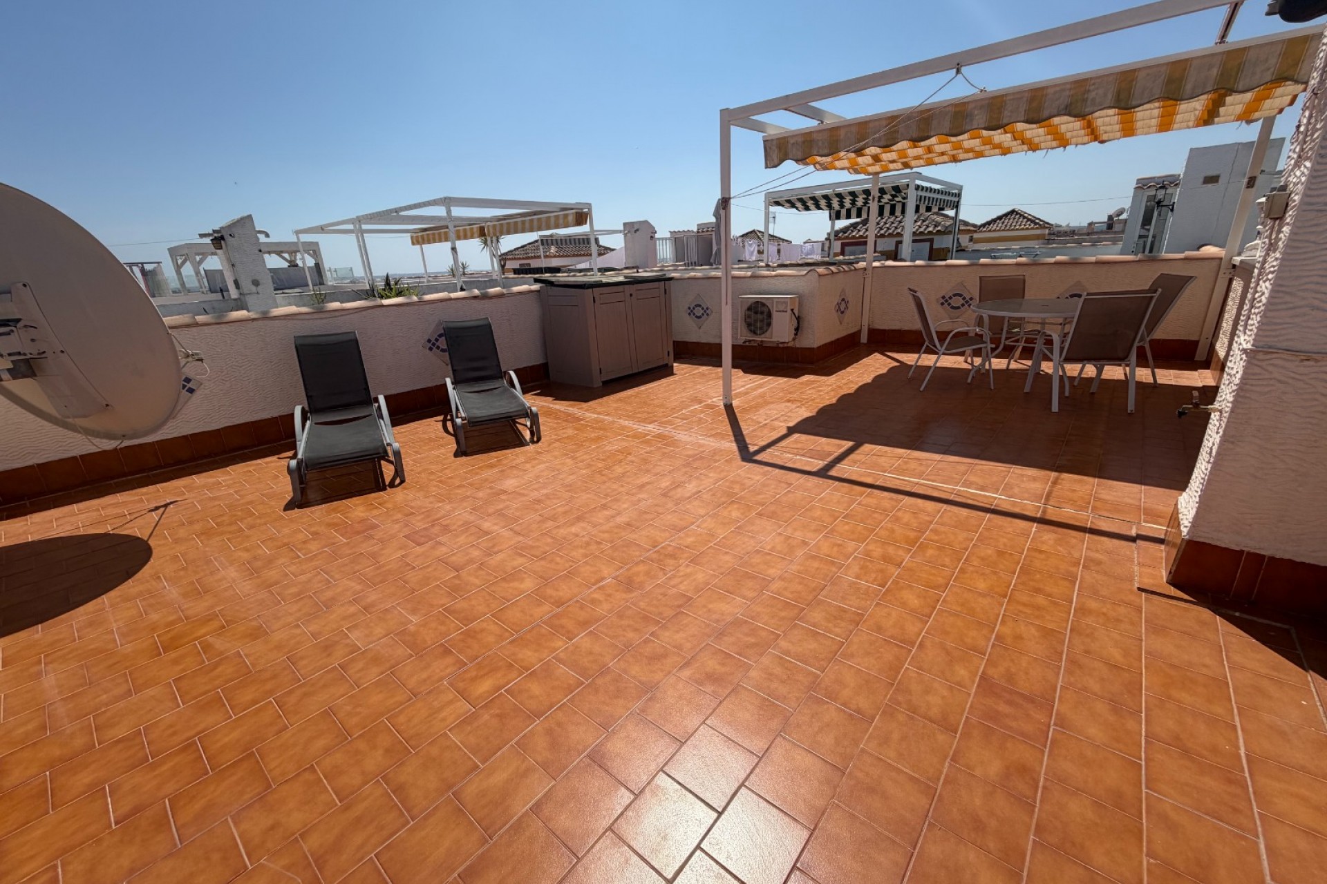 Återförsäljning - Apartment -
Orihuela - Inland