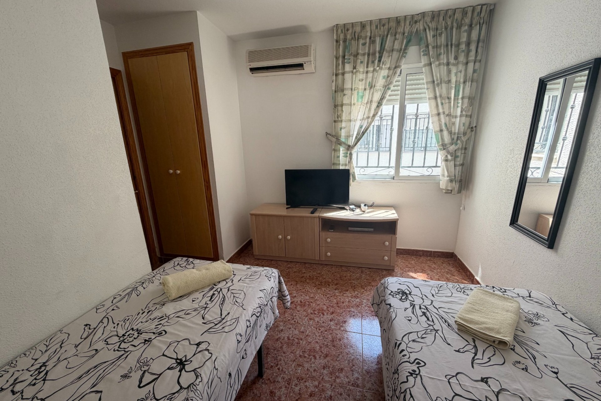 Återförsäljning - Apartment -
Orihuela - Inland