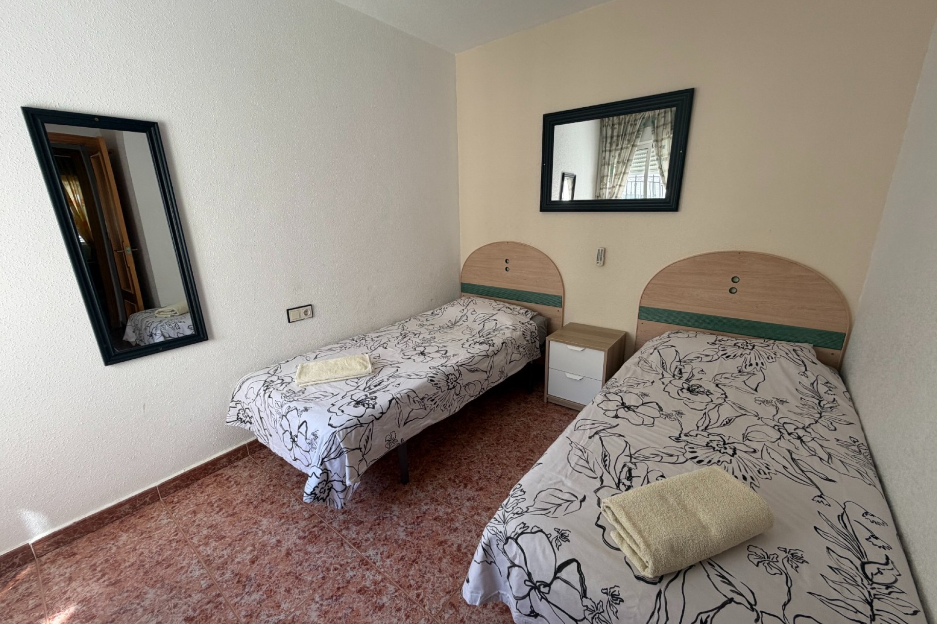 Återförsäljning - Apartment -
Orihuela - Inland