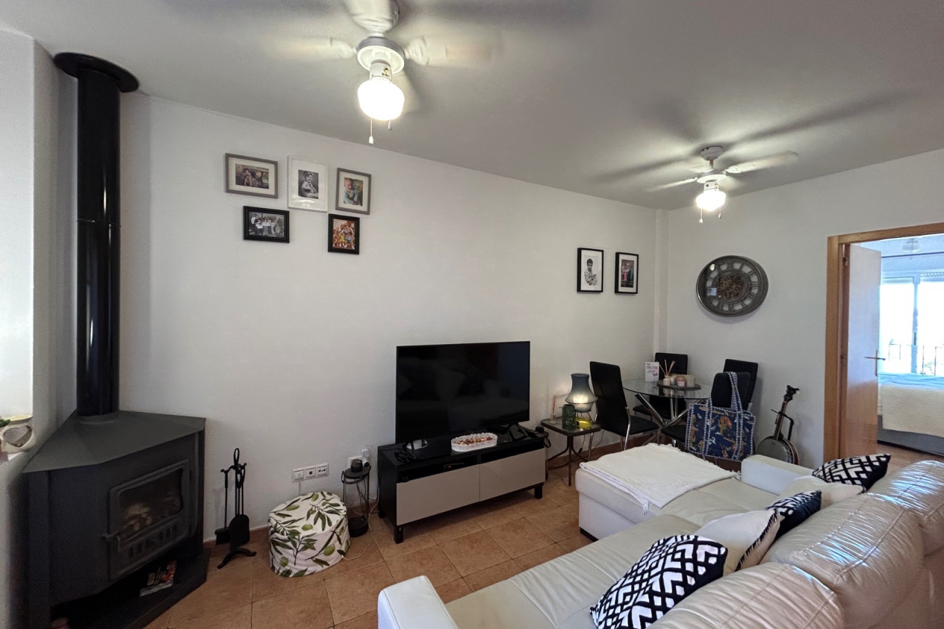 Återförsäljning - Apartment -
Orihuela - Inland