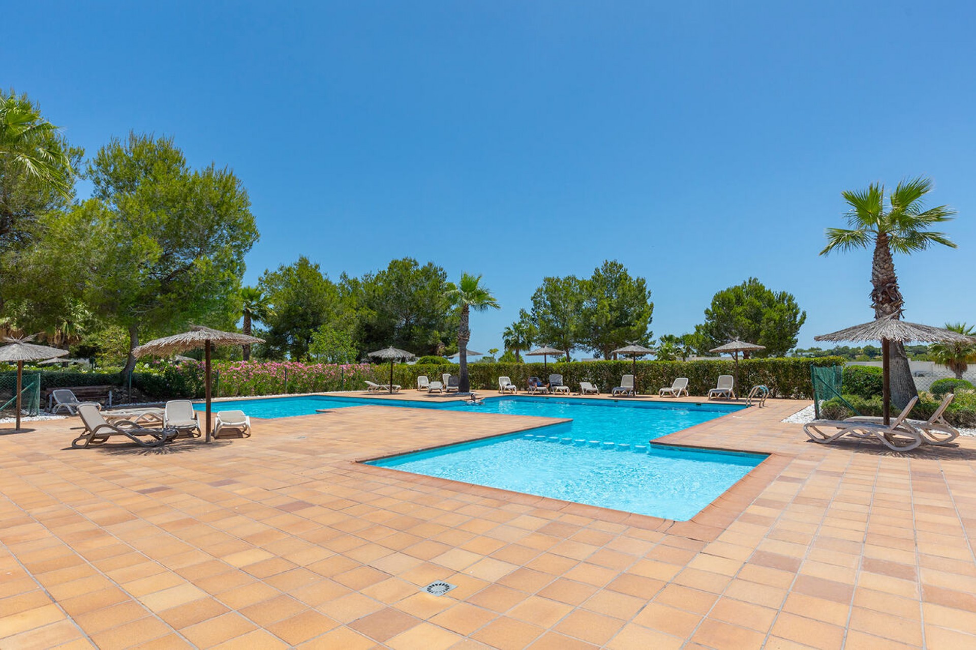 Återförsäljning - Apartment -
Orihuela - Las Colinas