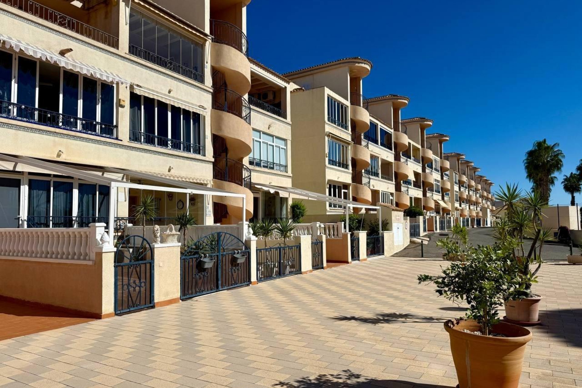 Återförsäljning - Apartment -
Orihuela - Los Balcones Y Los Altos