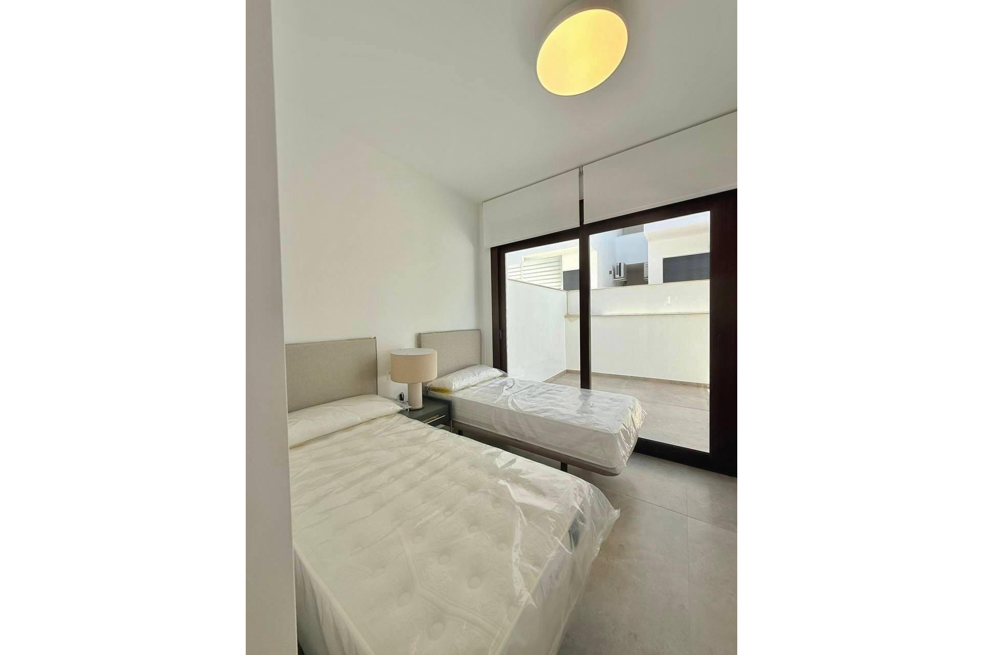 Återförsäljning - Apartment -
Orihuela - Urbanización Perla Del Mar