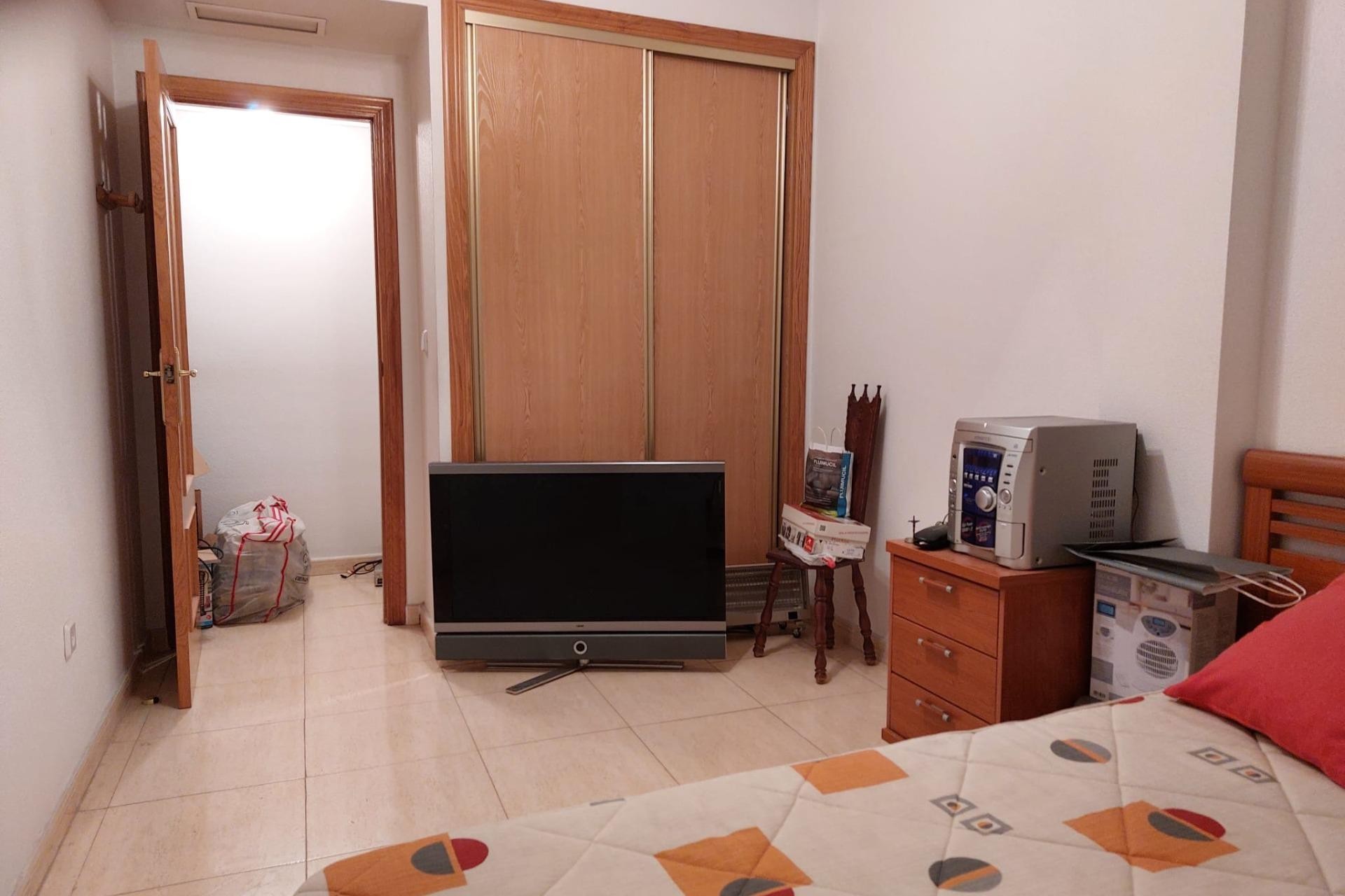 Återförsäljning - Apartment -
Orihuela - Zona Centro