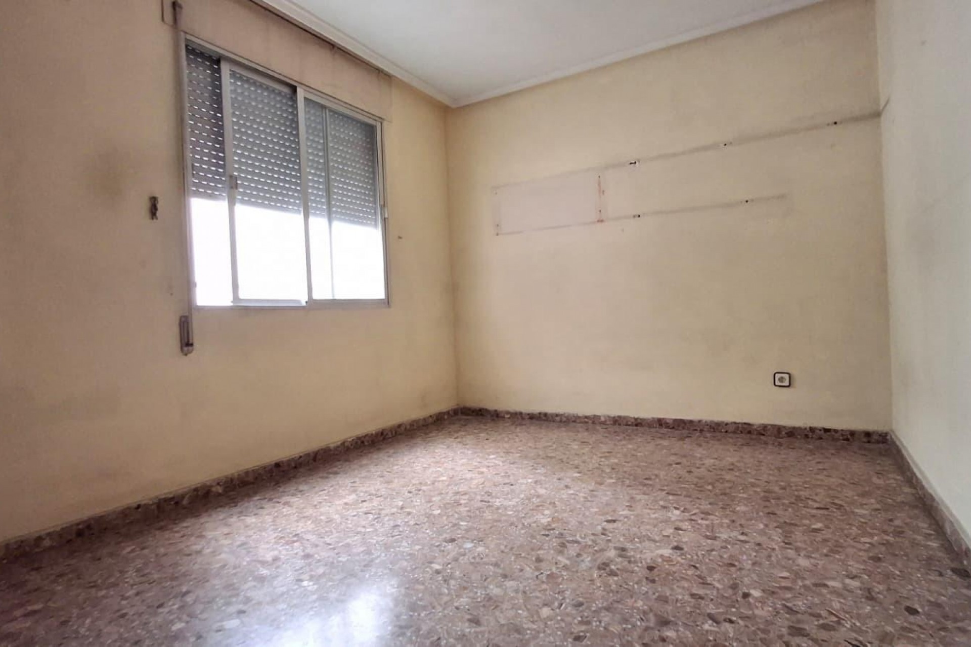Återförsäljning - Apartment -
Orihuela - Zona Centro