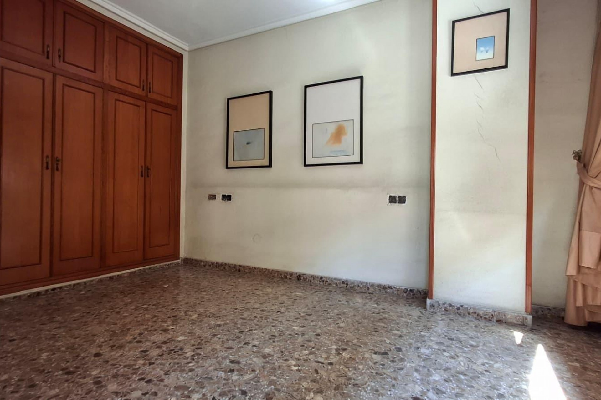 Återförsäljning - Apartment -
Orihuela - Zona Centro