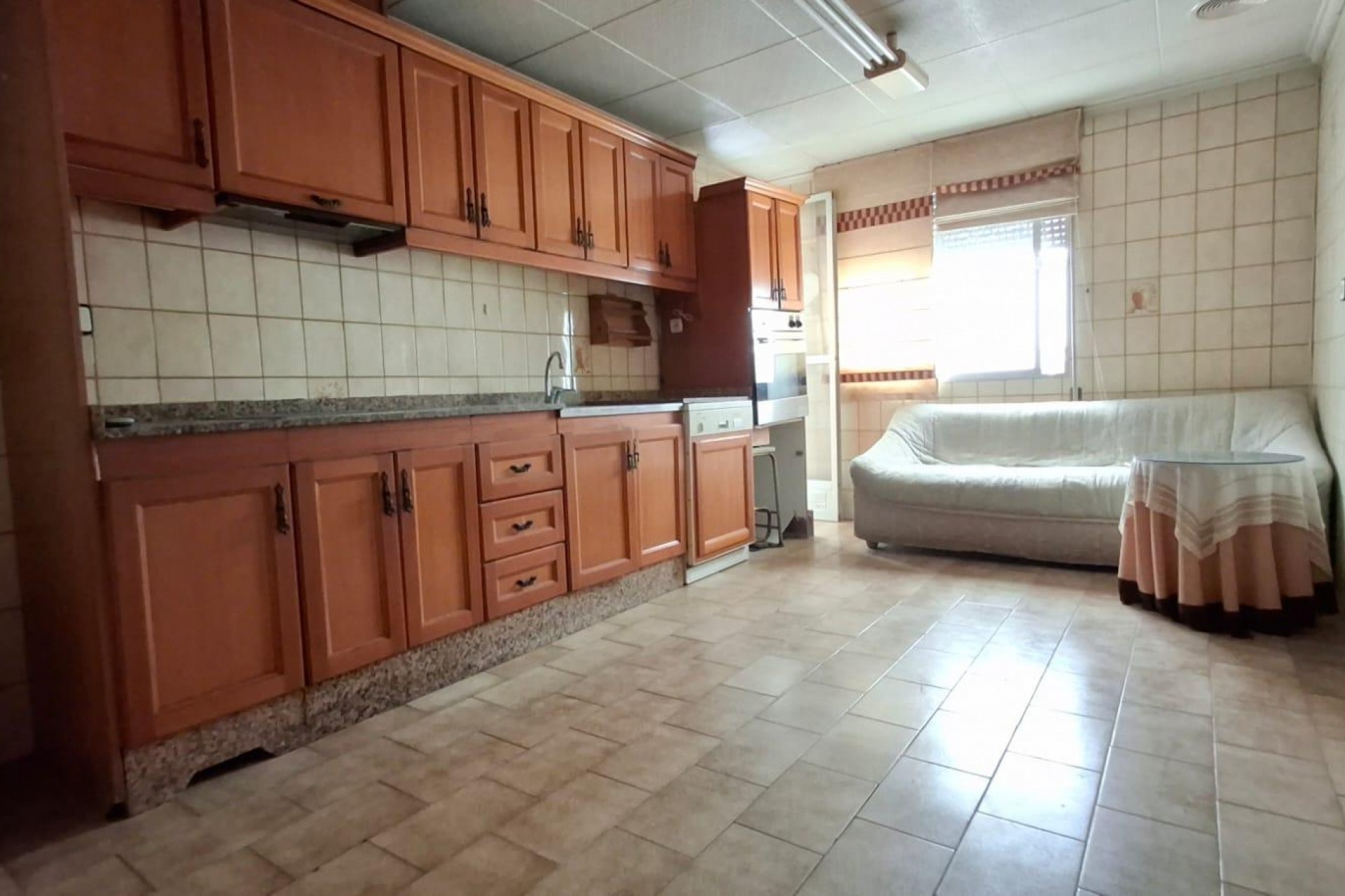 Återförsäljning - Apartment -
Orihuela - Zona Centro