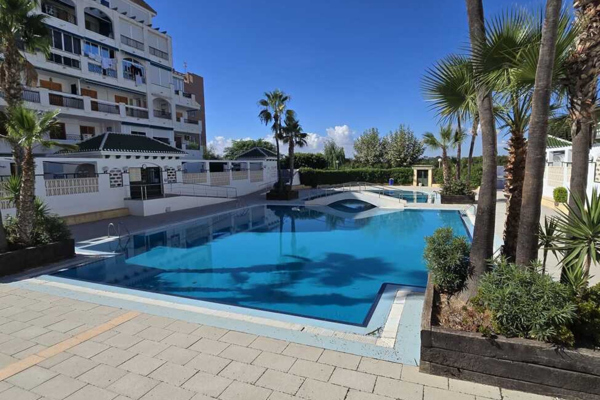 Återförsäljning - Apartment Penthouse -
Torrevieja - La Mata