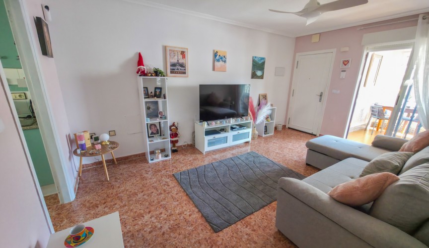 Återförsäljning - Apartment Penthouse -
Vistabella Golf Entre Naranjos - Costa Blanca