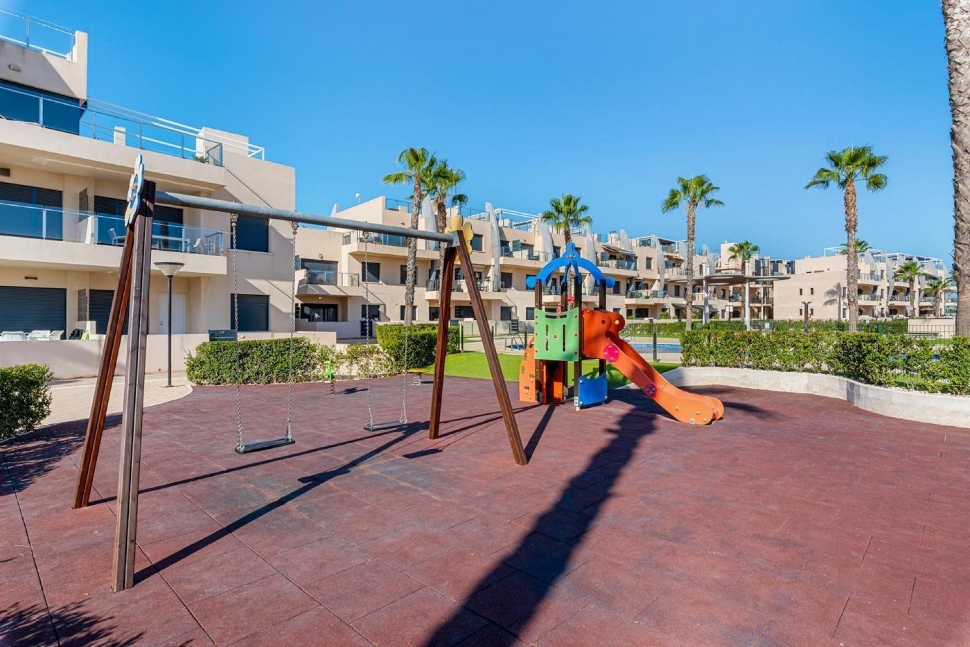 Återförsäljning - Apartment -
Pilar de la Horadada - Pueblo Latino