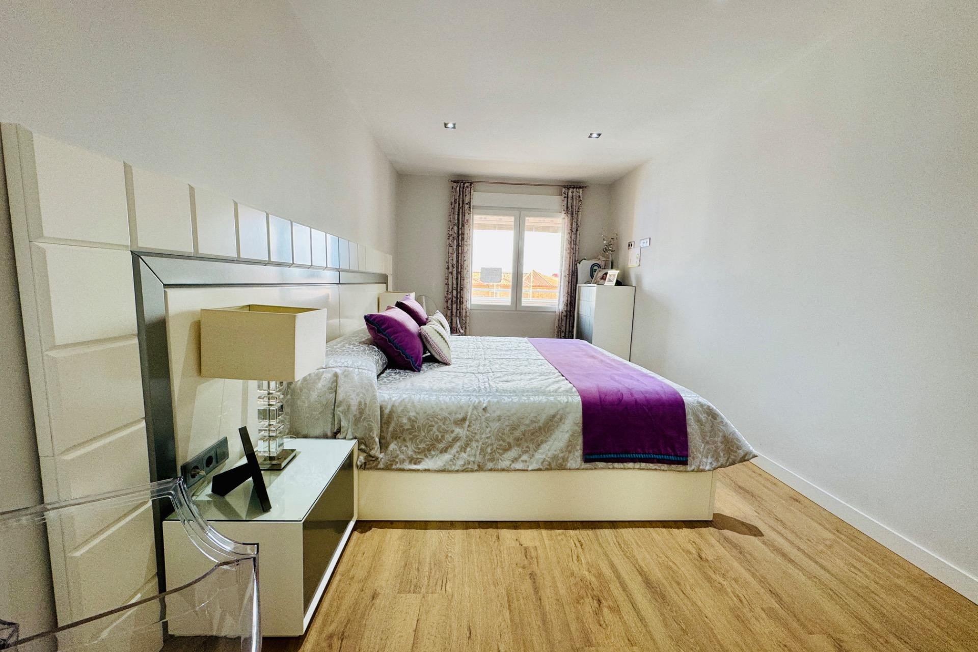 Återförsäljning - Apartment -
Pilar de la Horadada - Zona Pueblo