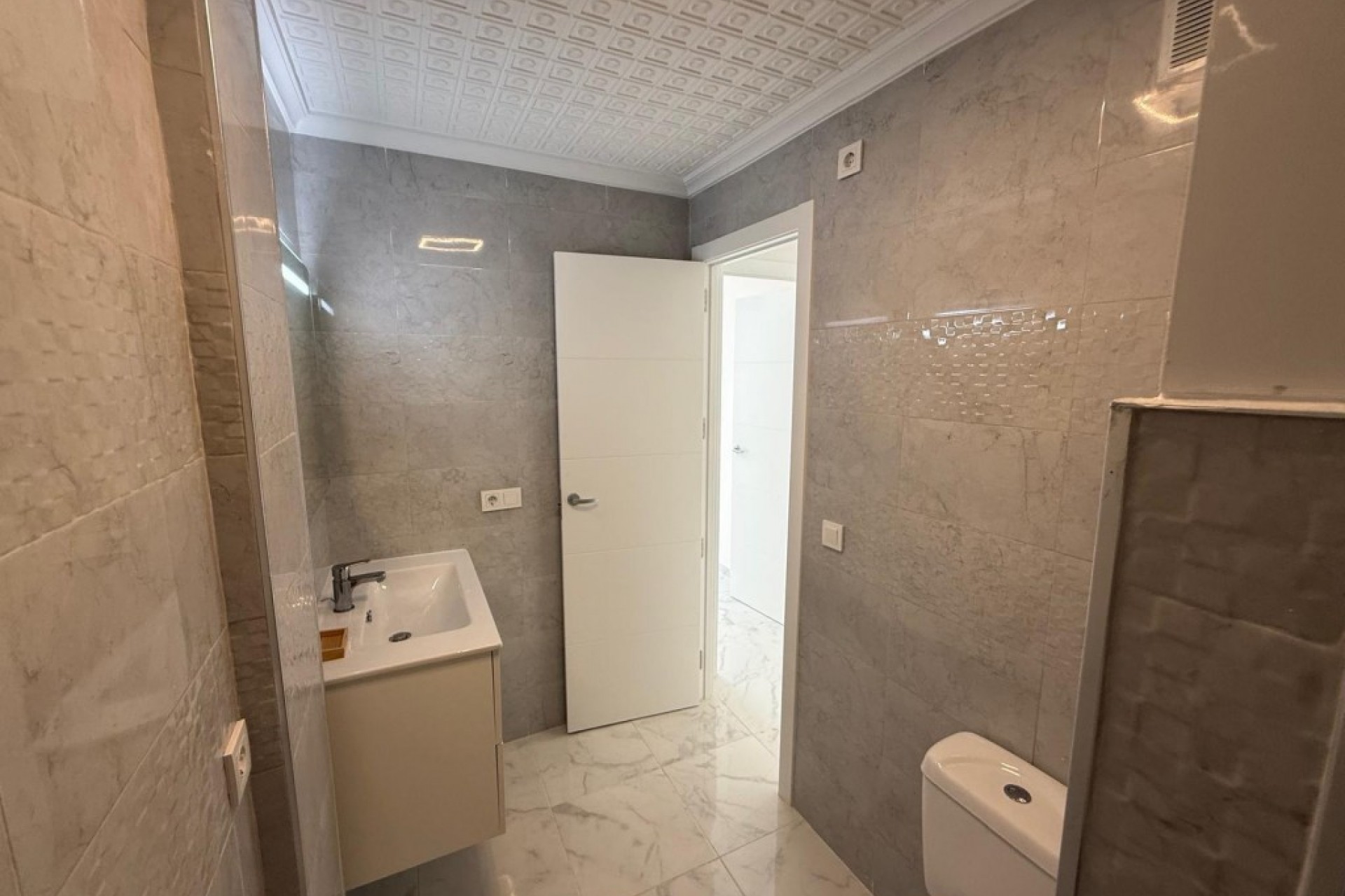 Återförsäljning - Apartment -
Playa Del Acequion - Costa Blanca