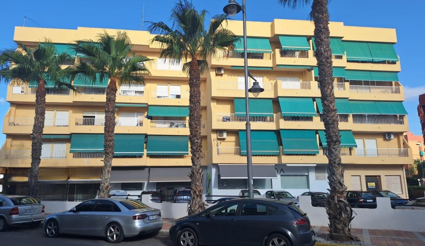 Återförsäljning - Apartment -
Puerto de Mazarron - Centro