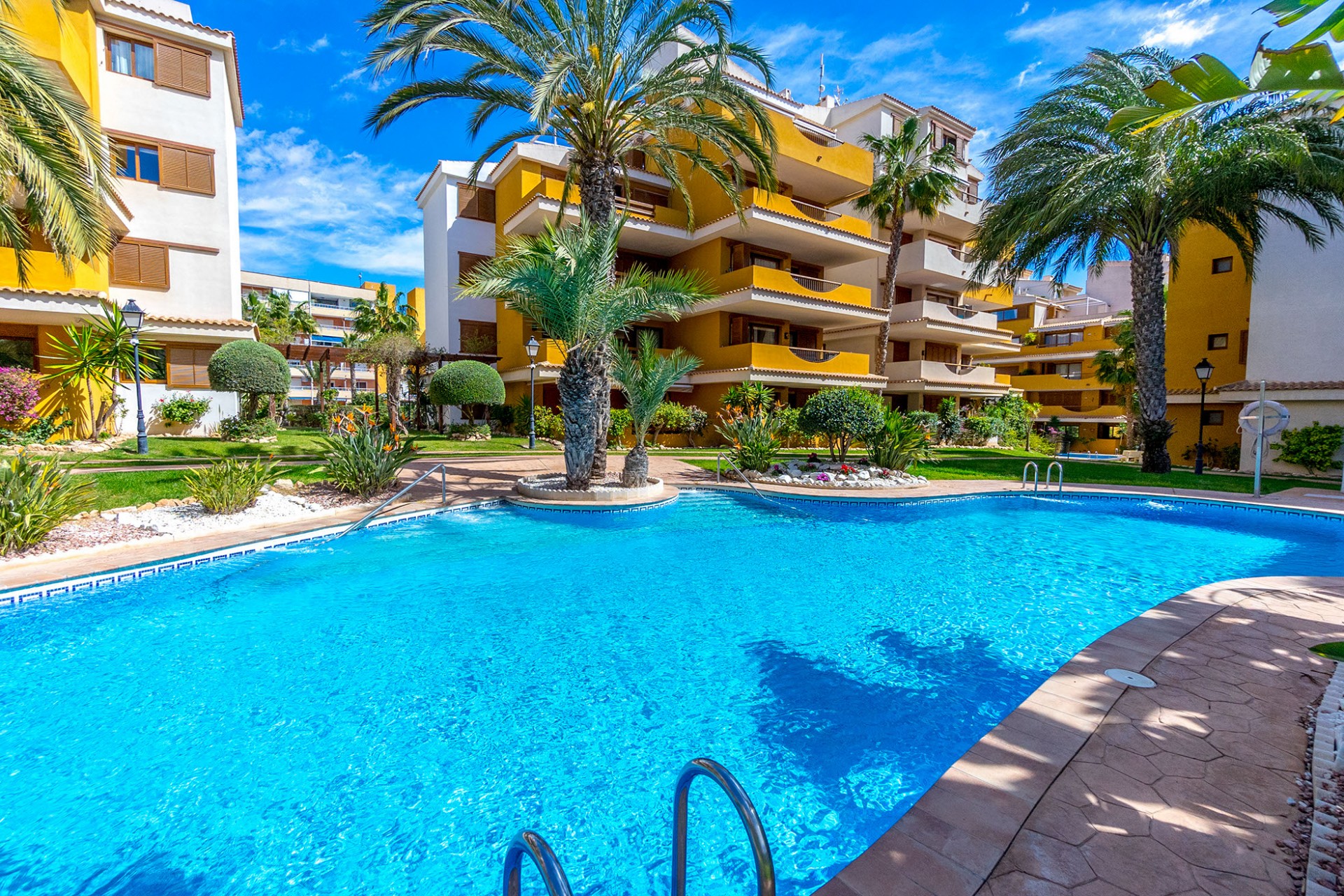 Återförsäljning - Apartment -
Punta Prima - Costa Blanca