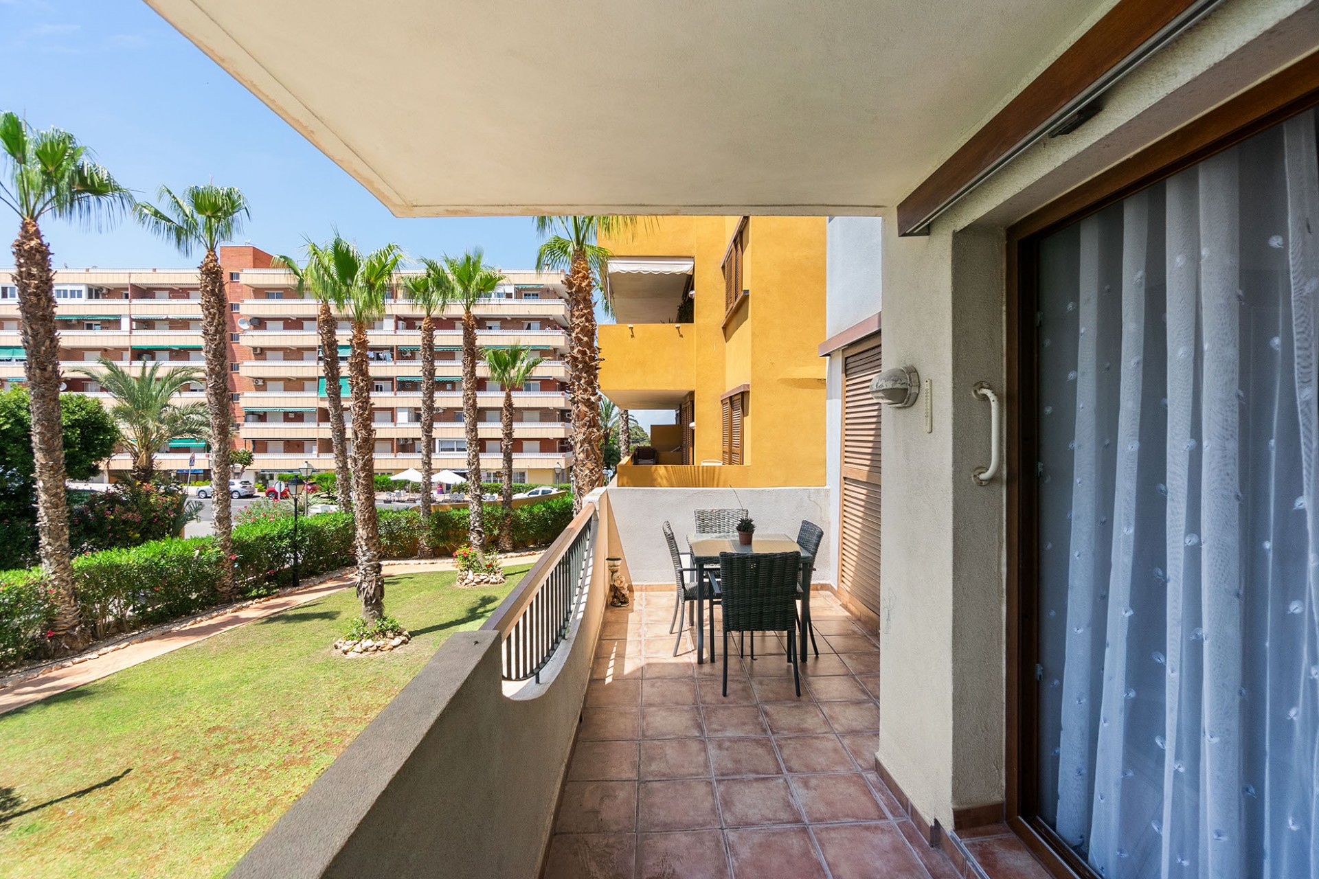 Återförsäljning - Apartment -
Punta Prima - Costa Blanca