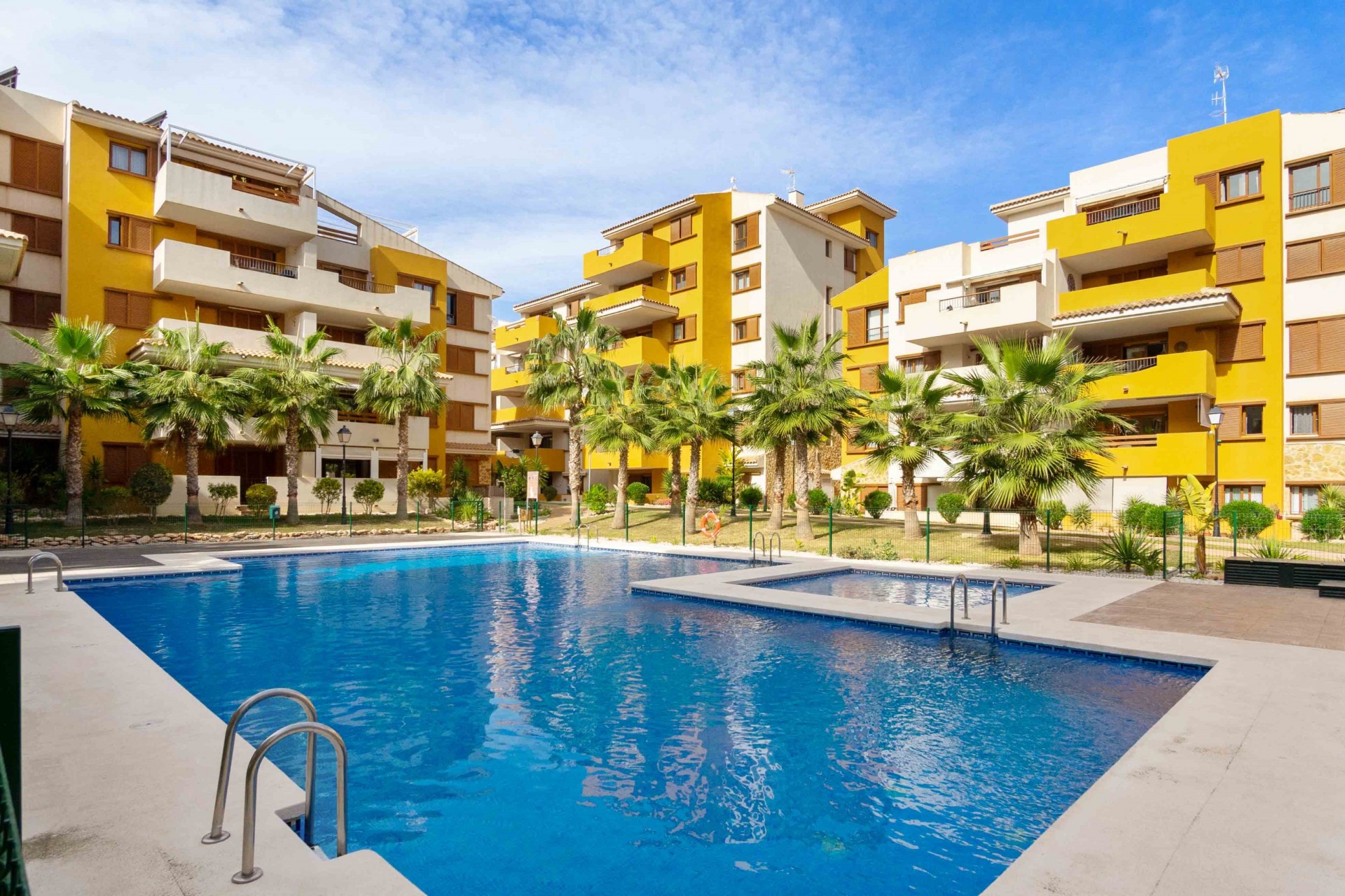 Återförsäljning - Apartment -
Punta Prima - Costa Blanca