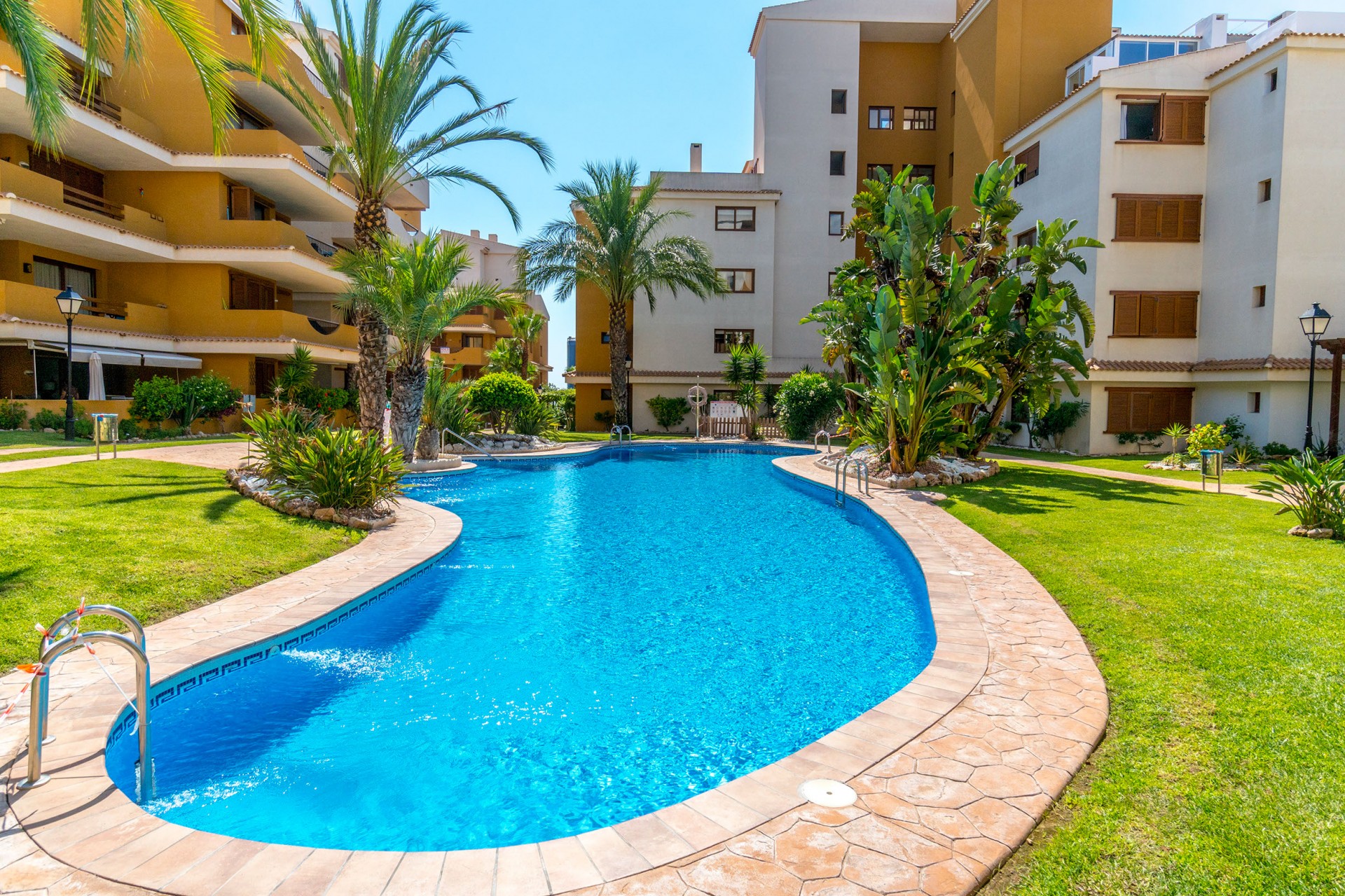 Återförsäljning - Apartment -
Punta Prima - Costa Blanca