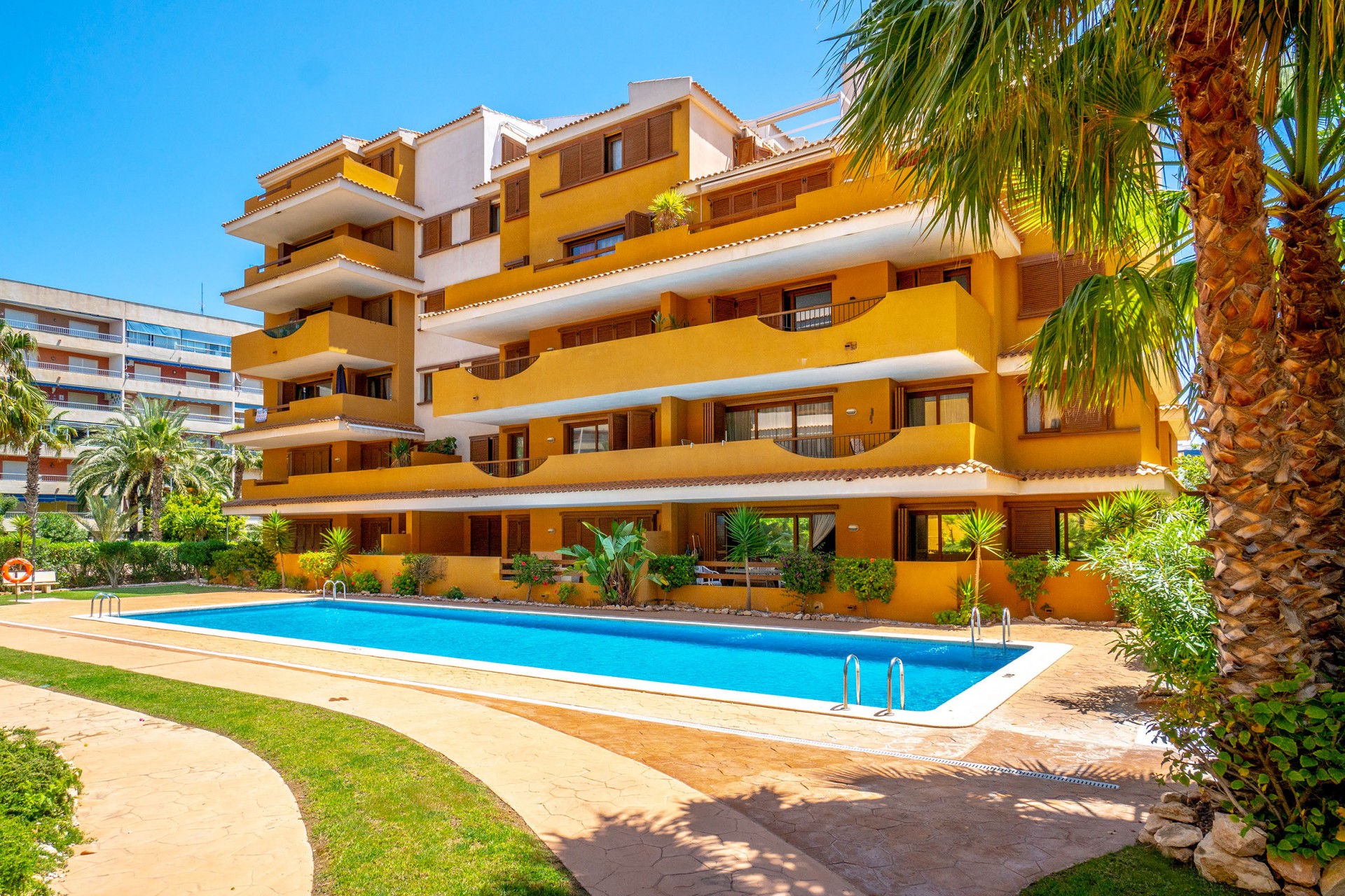 Återförsäljning - Apartment -
Punta Prima - Costa Blanca