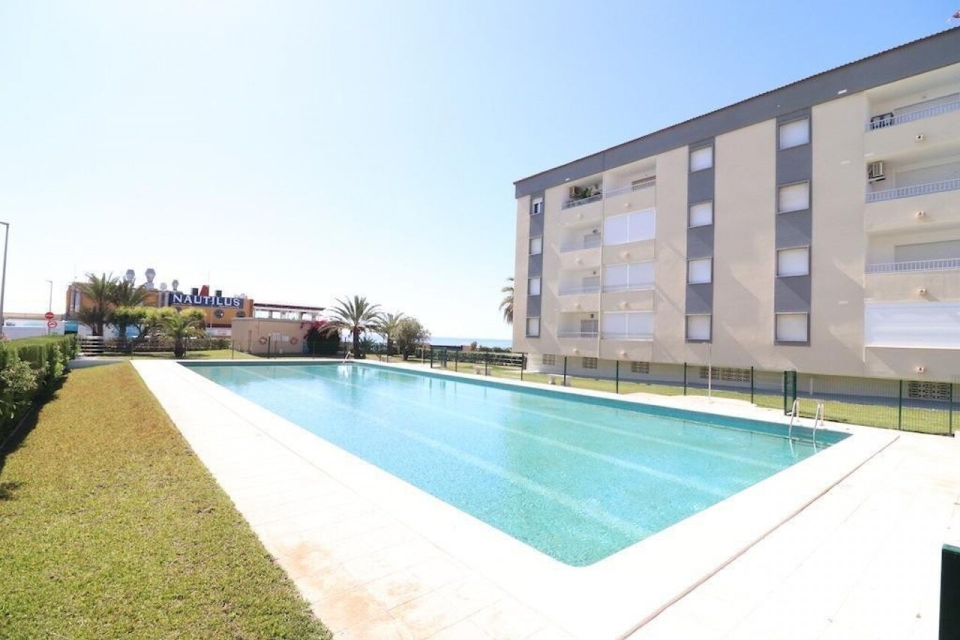 Återförsäljning - Apartment -
Punta Prima - Costa Blanca