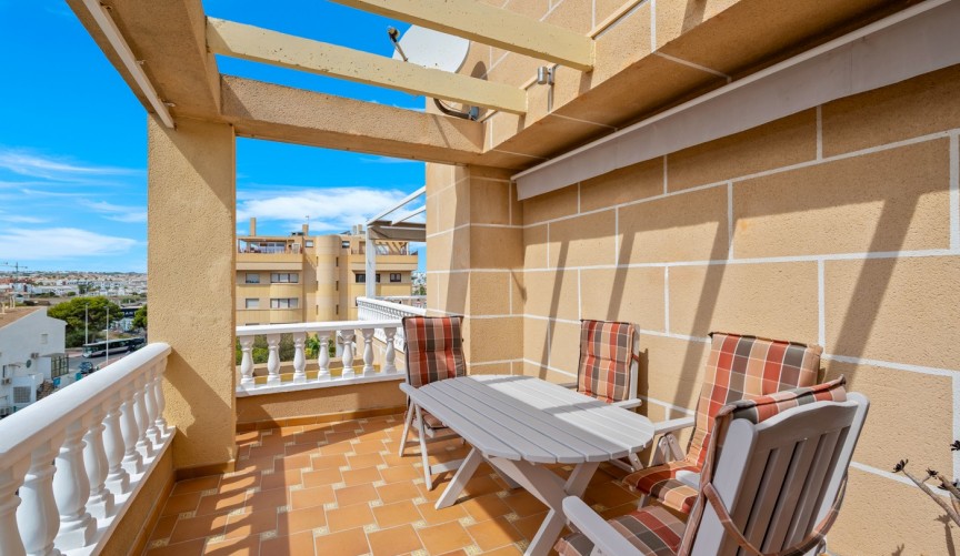 Återförsäljning - Apartment -
Punta Prima - Costa Blanca
