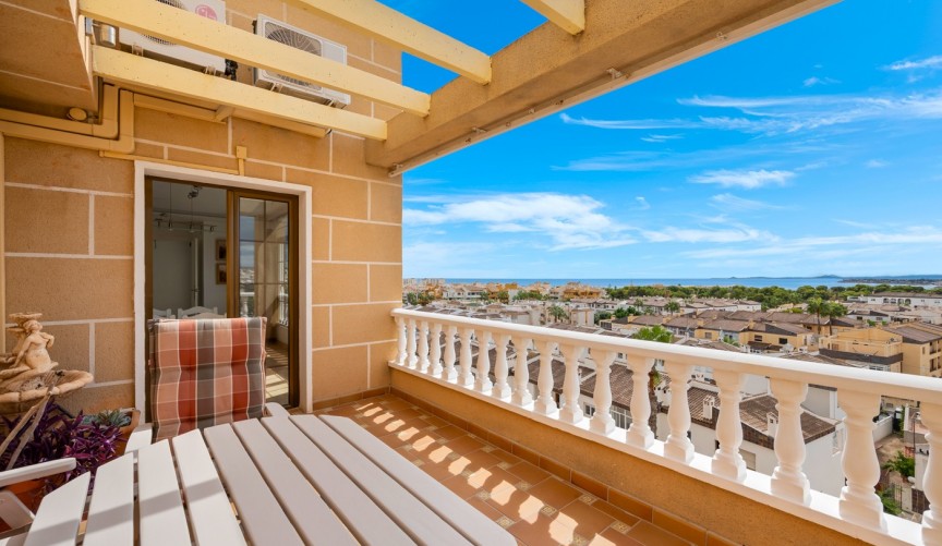 Återförsäljning - Apartment -
Punta Prima - Costa Blanca