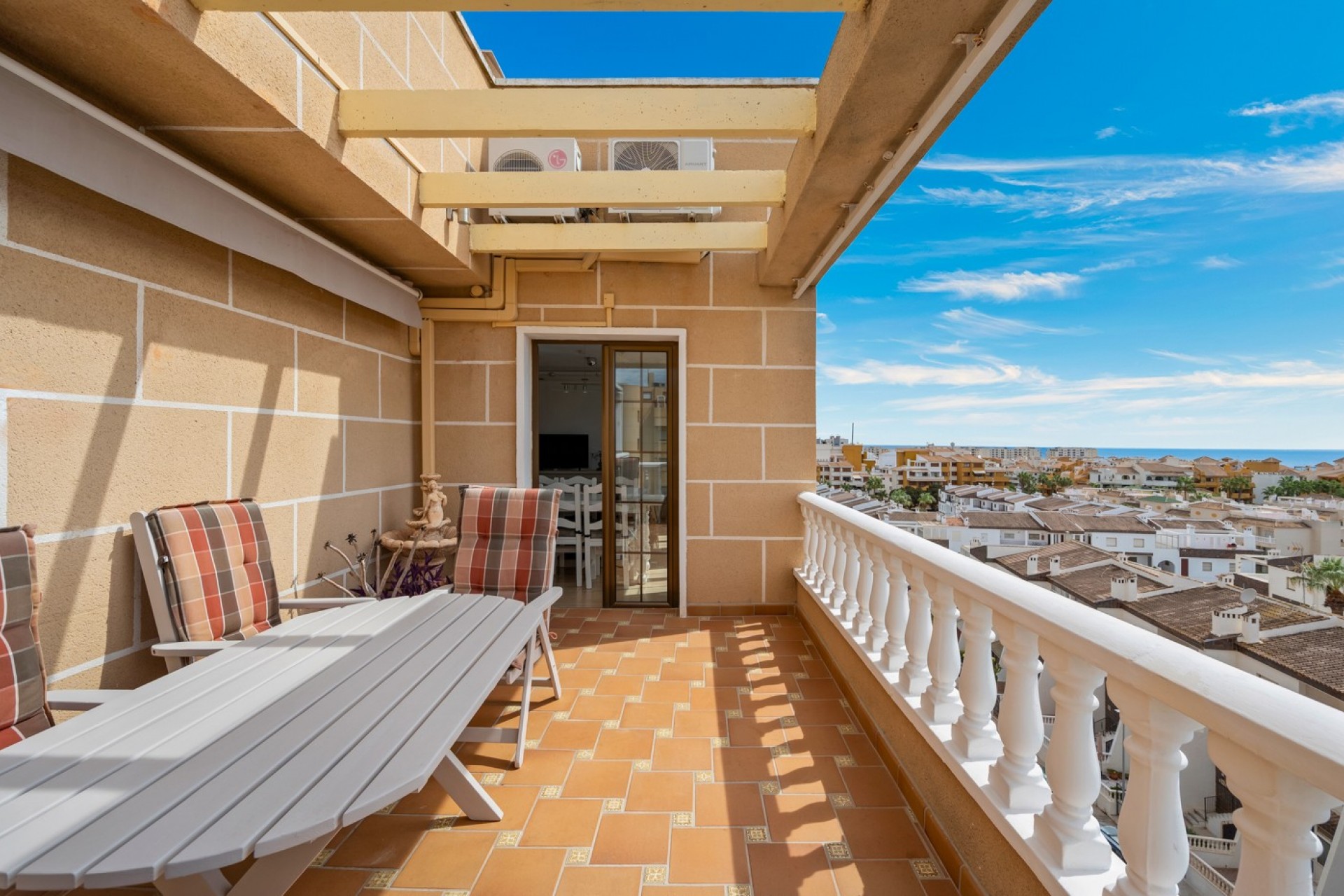 Återförsäljning - Apartment -
Punta Prima - Costa Blanca