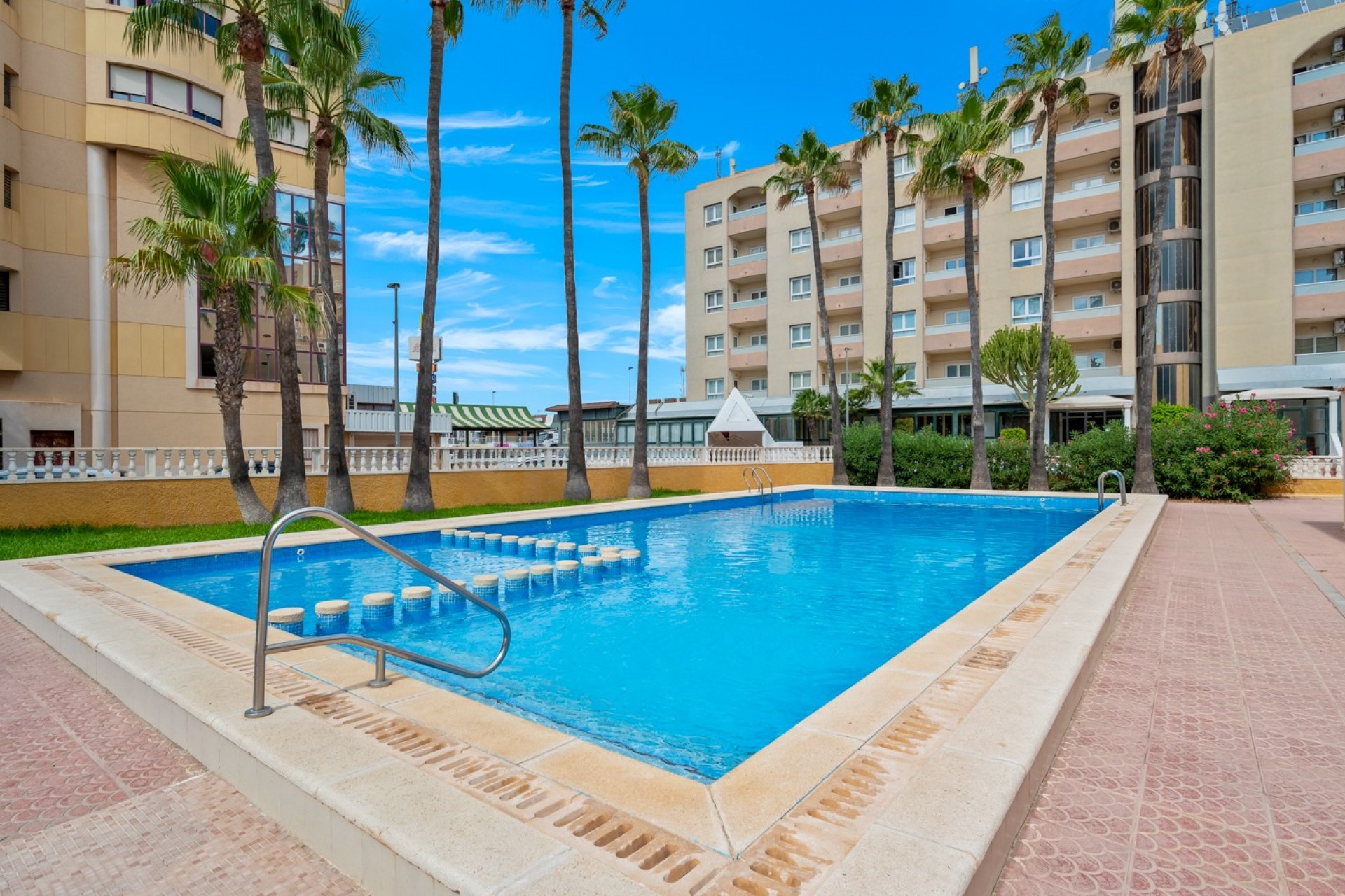 Återförsäljning - Apartment -
Punta Prima - Costa Blanca