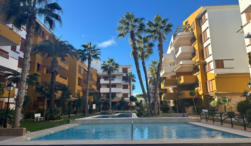 Återförsäljning - Apartment -
Punta Prima - Costa Blanca