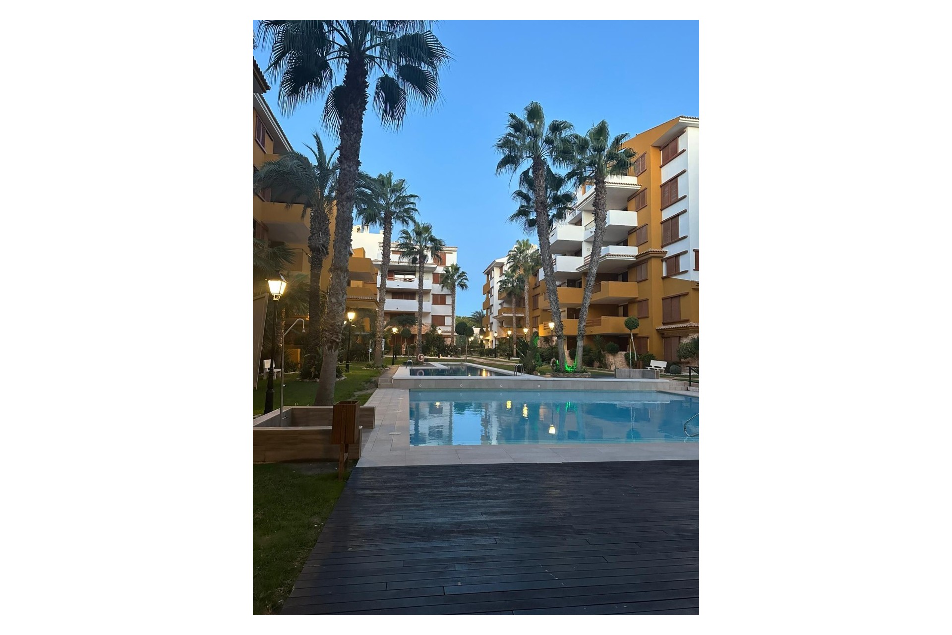 Återförsäljning - Apartment -
Punta Prima - Costa Blanca