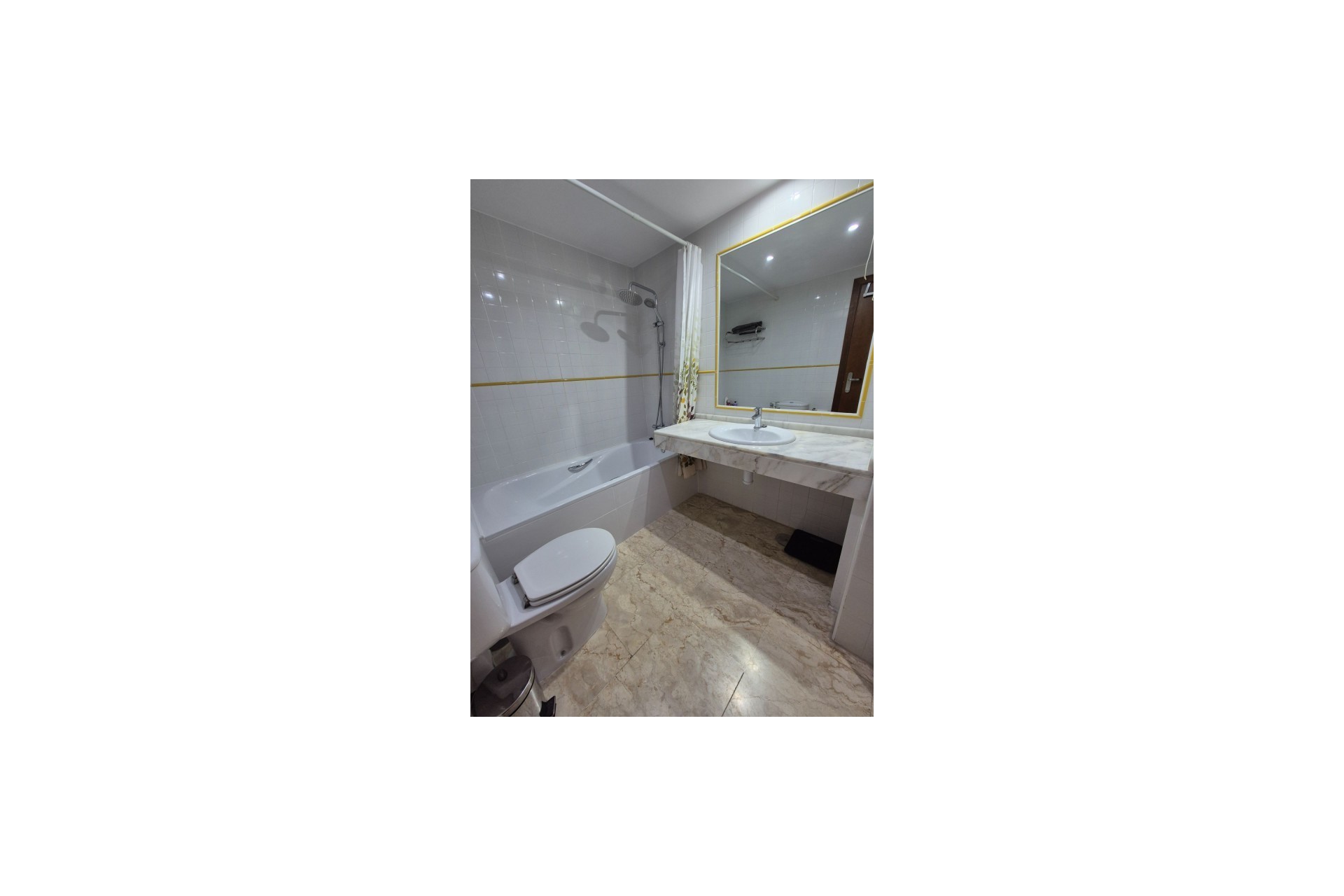 Återförsäljning - Apartment -
Punta Prima - Costa Blanca