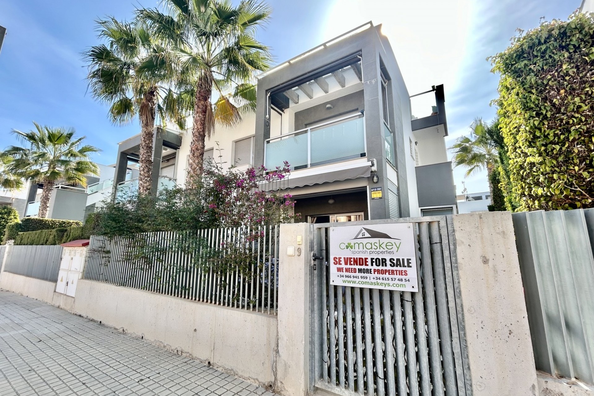 Återförsäljning - Apartment -
Punta Prima - Costa Blanca