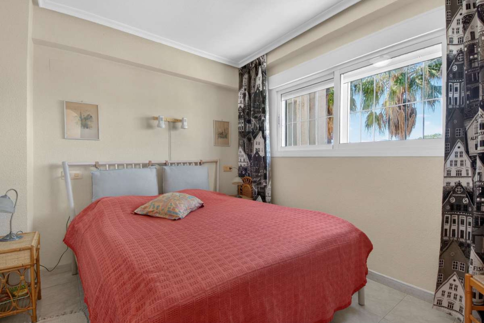 Återförsäljning - Apartment -
Punta Prima - Costa Blanca