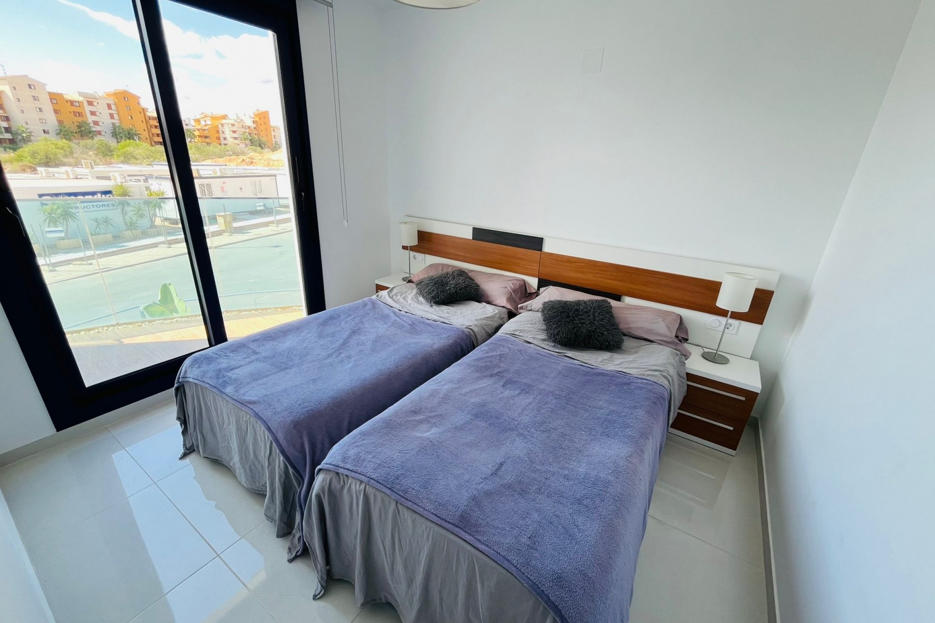 Återförsäljning - Apartment -
Punta Prima - Costa Blanca