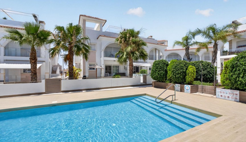 Återförsäljning - Apartment -
Rojales - Cuidad Quesada