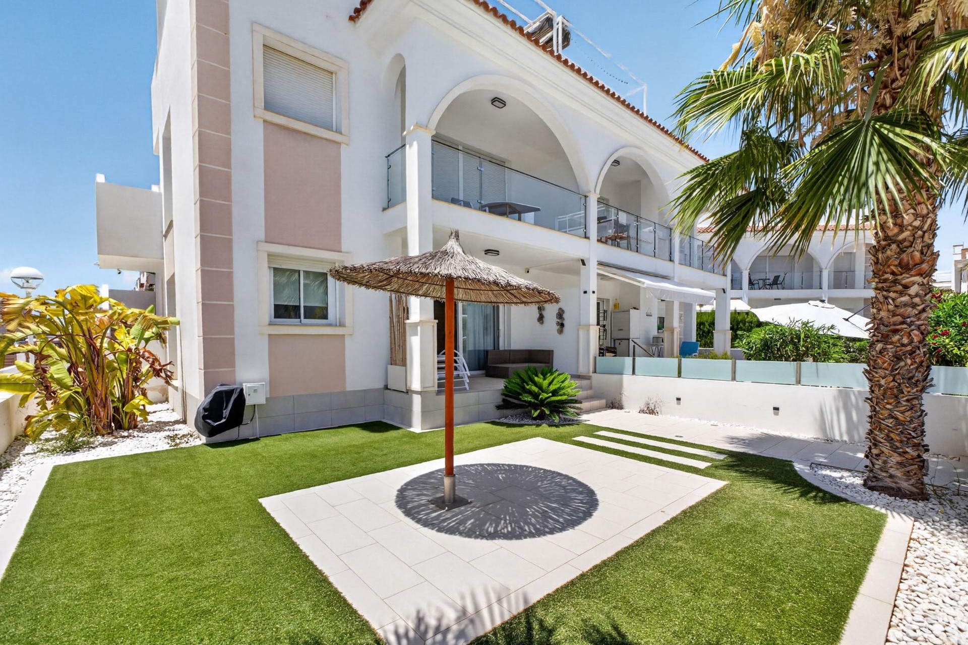 Återförsäljning - Apartment -
Rojales - Cuidad Quesada