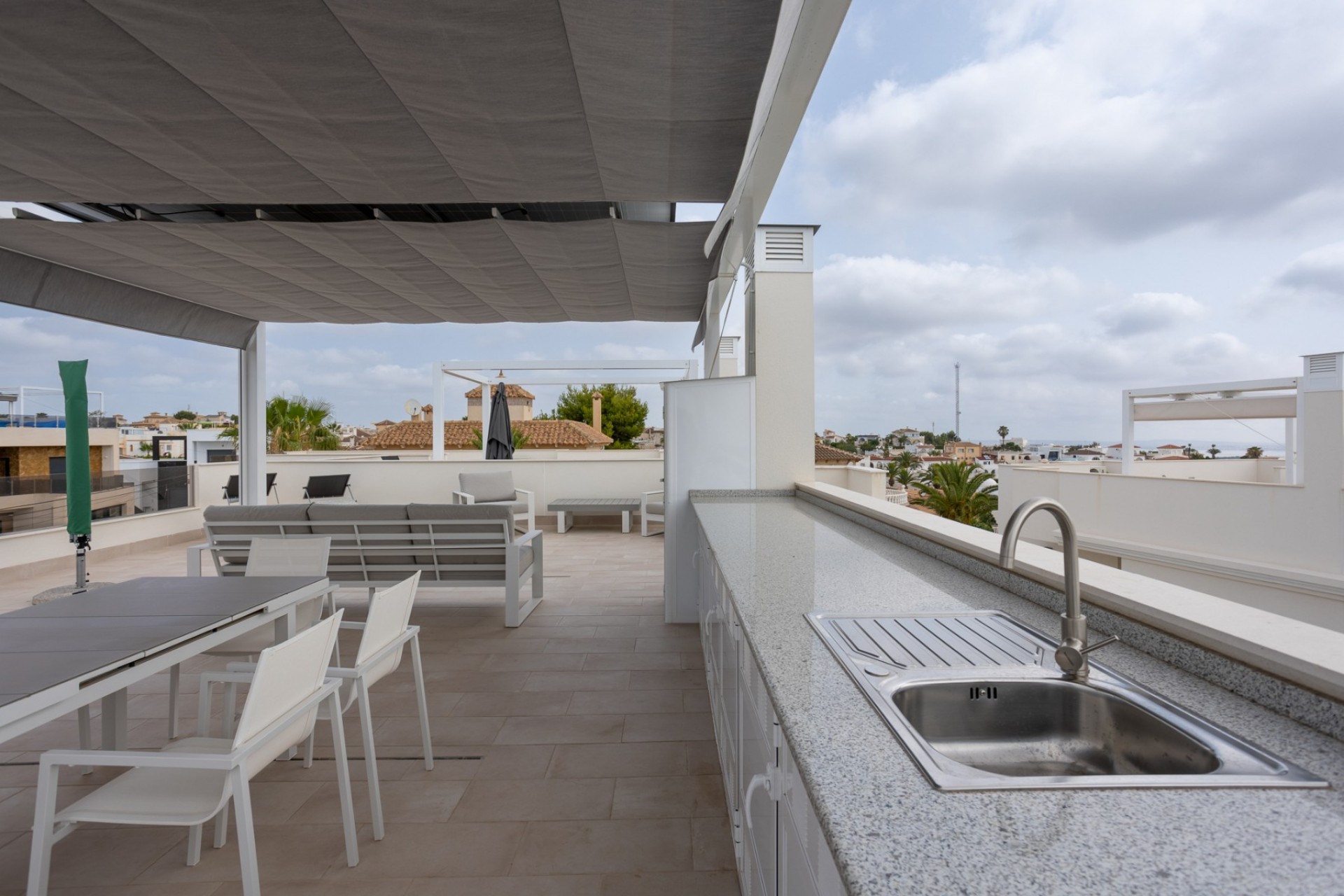 Återförsäljning - Apartment -
San Miguel de Salinas - Inland