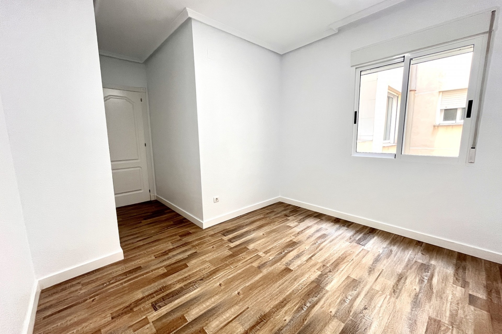 Återförsäljning - Apartment -
San Miguel de Salinas - Inland