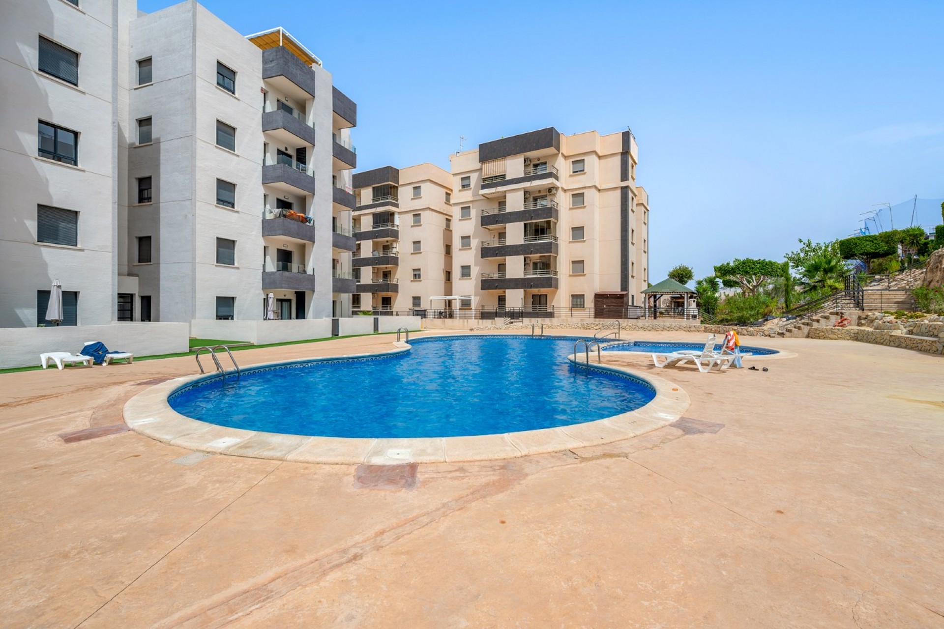 Återförsäljning - Apartment -
San Miguel de Salinas - Inland